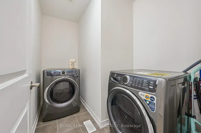 Additional image 17 of 14 Roywood St