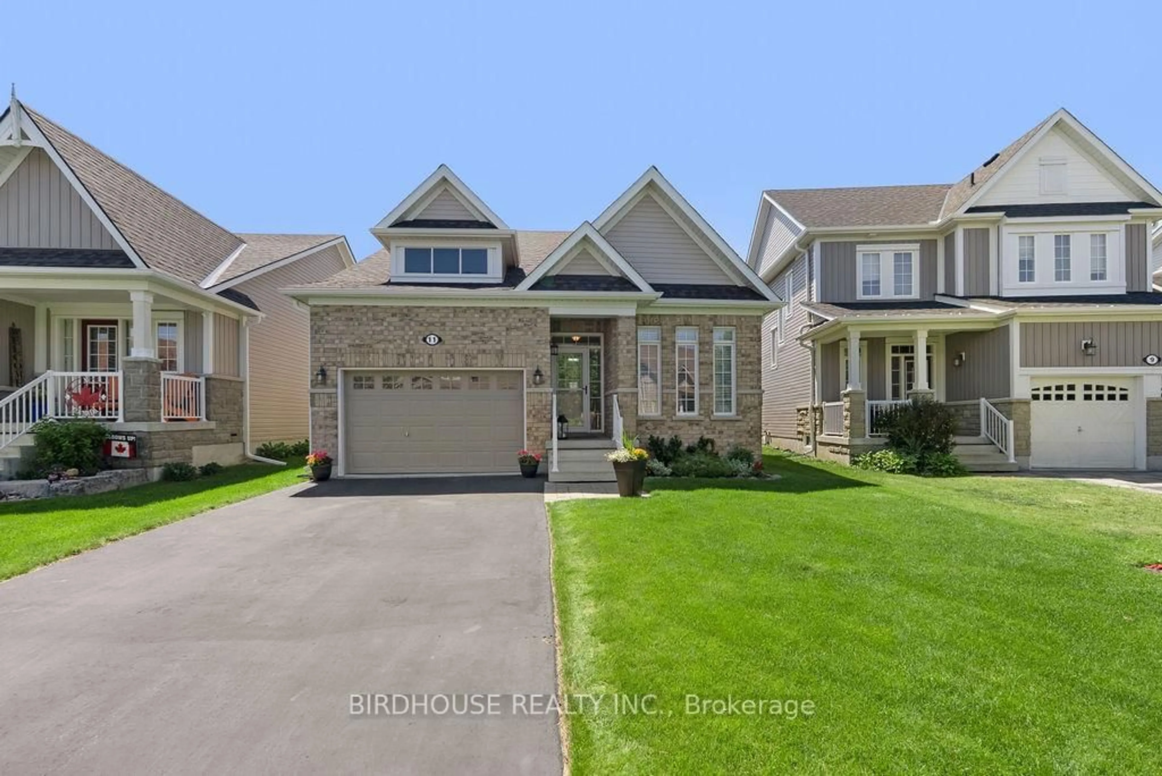 Home with vinyl exterior material, street for 11 Deacon Cres, Kawartha Lakes Ontario K9V 0L4