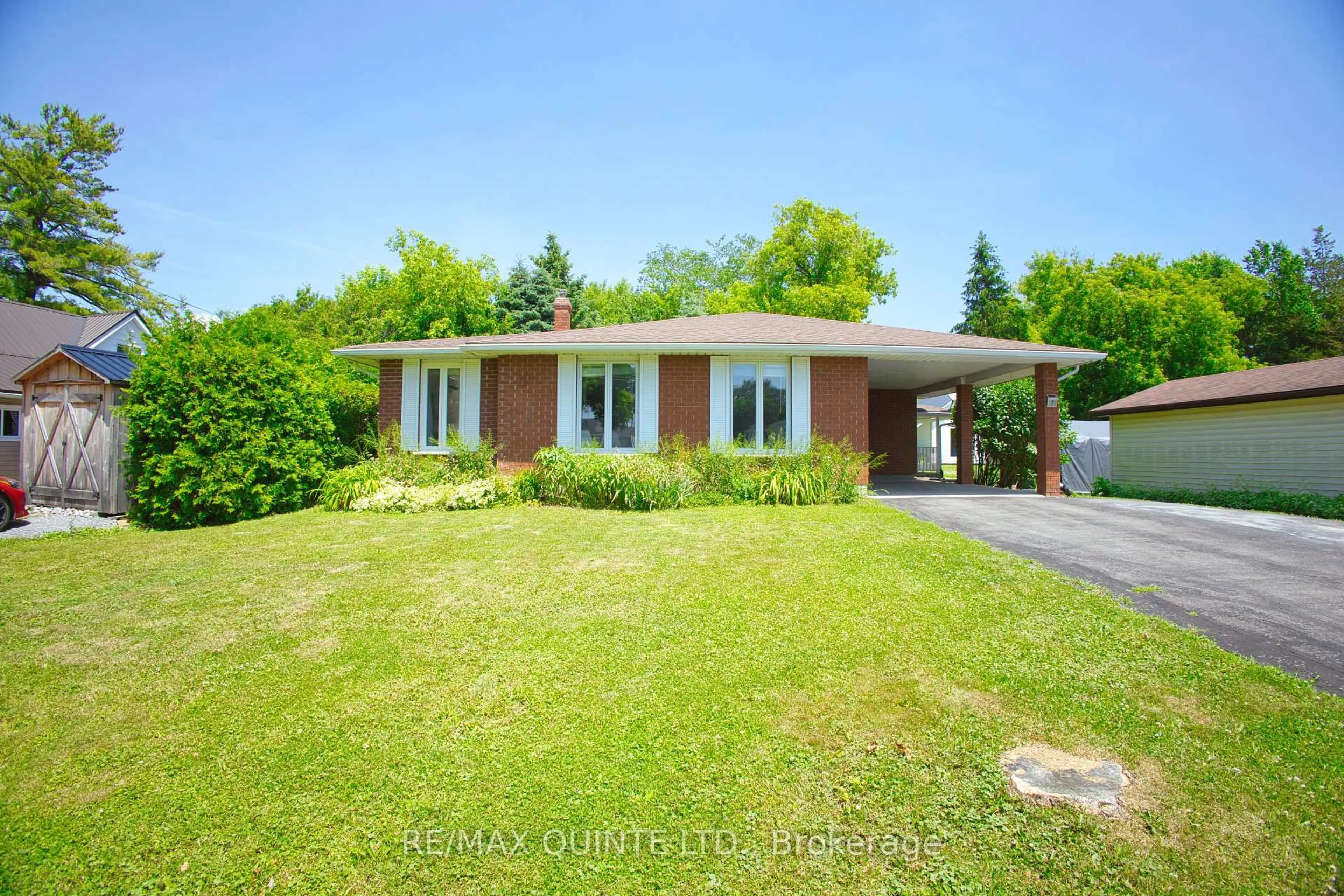 Unknown for 7 Blake St, Greater Napanee Ontario K7R 3E2