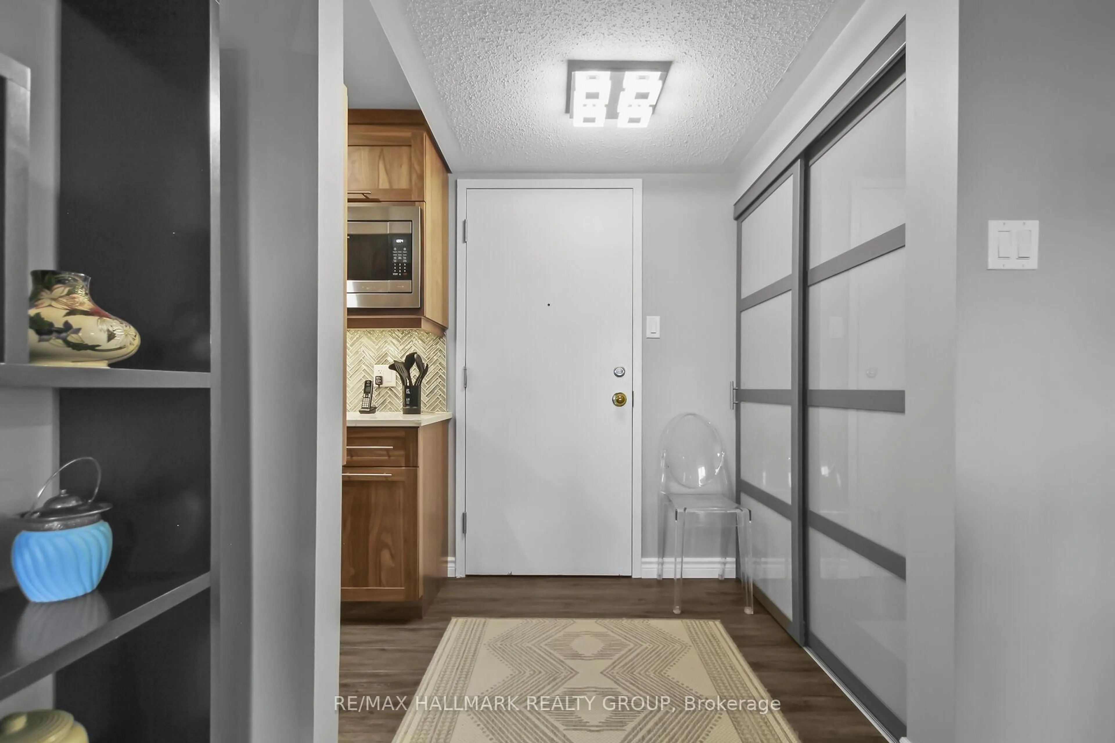 Indoor entryway for 960 Teron Rd #718, Ottawa Ontario K2K 2B6
