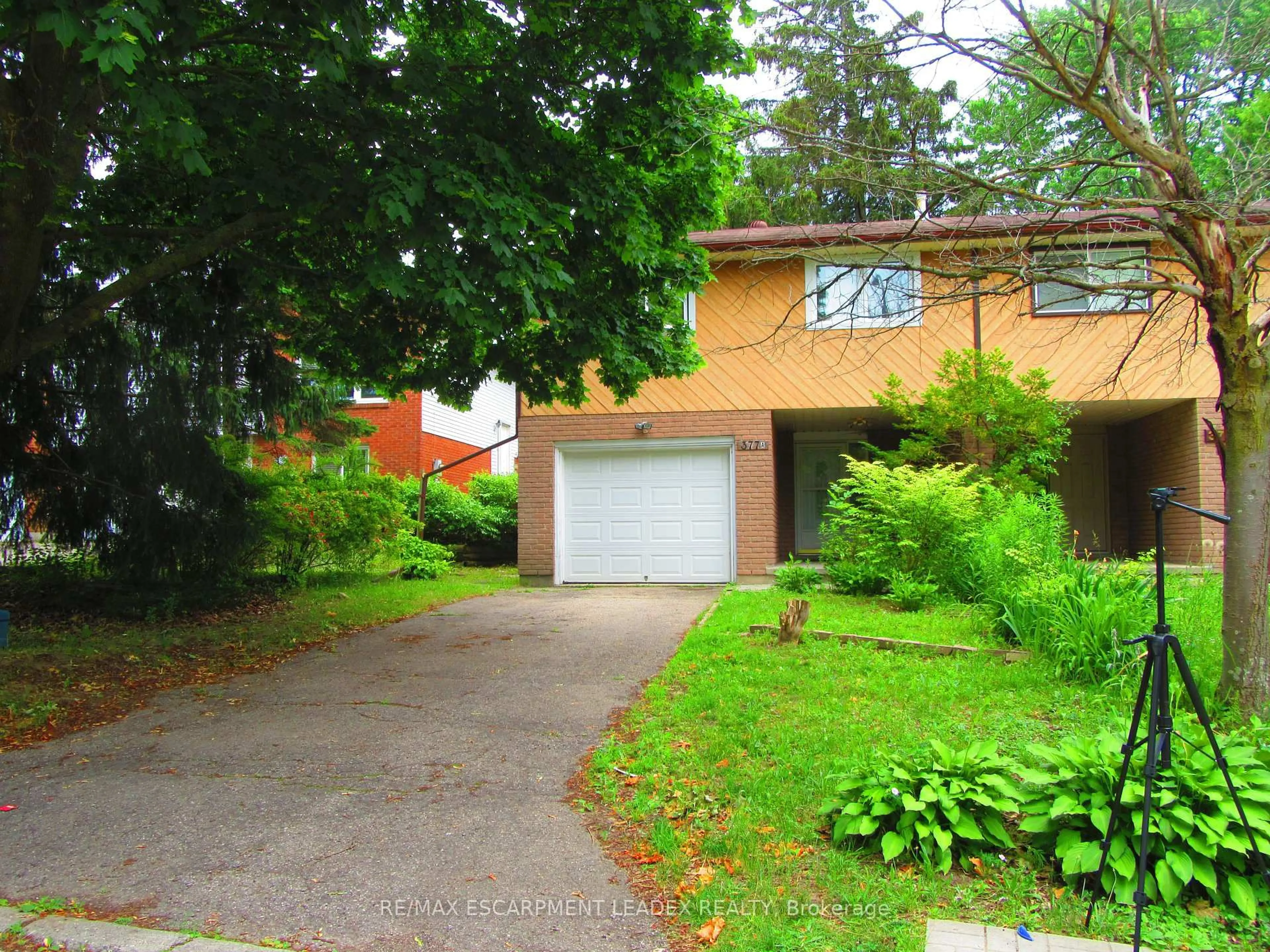 Unknown for 377 CHURCHILL Crt #A, Waterloo Ontario N2L 6B4