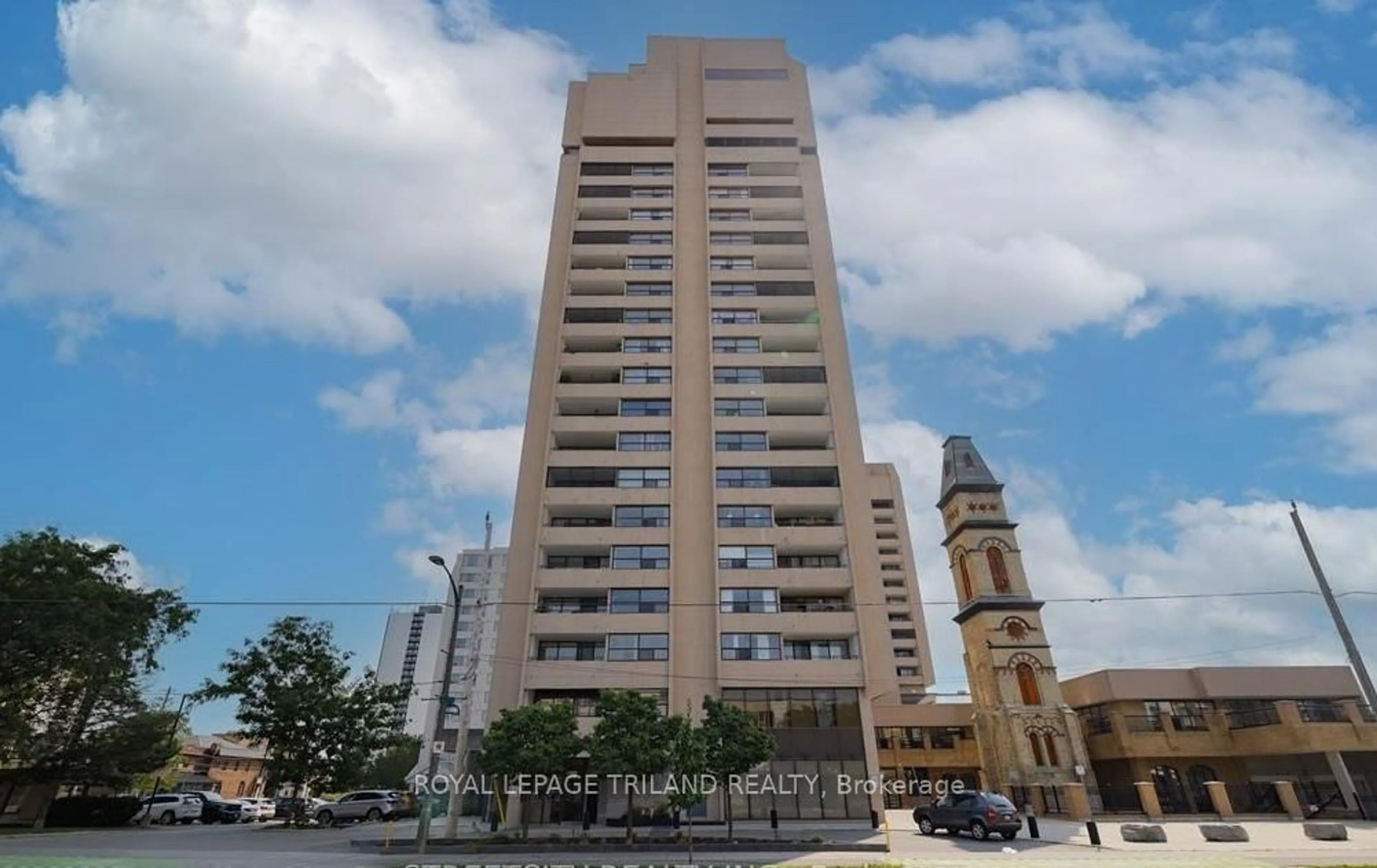 Unknown for 389 Dundas St #1401, London East Ontario N6B 3L5