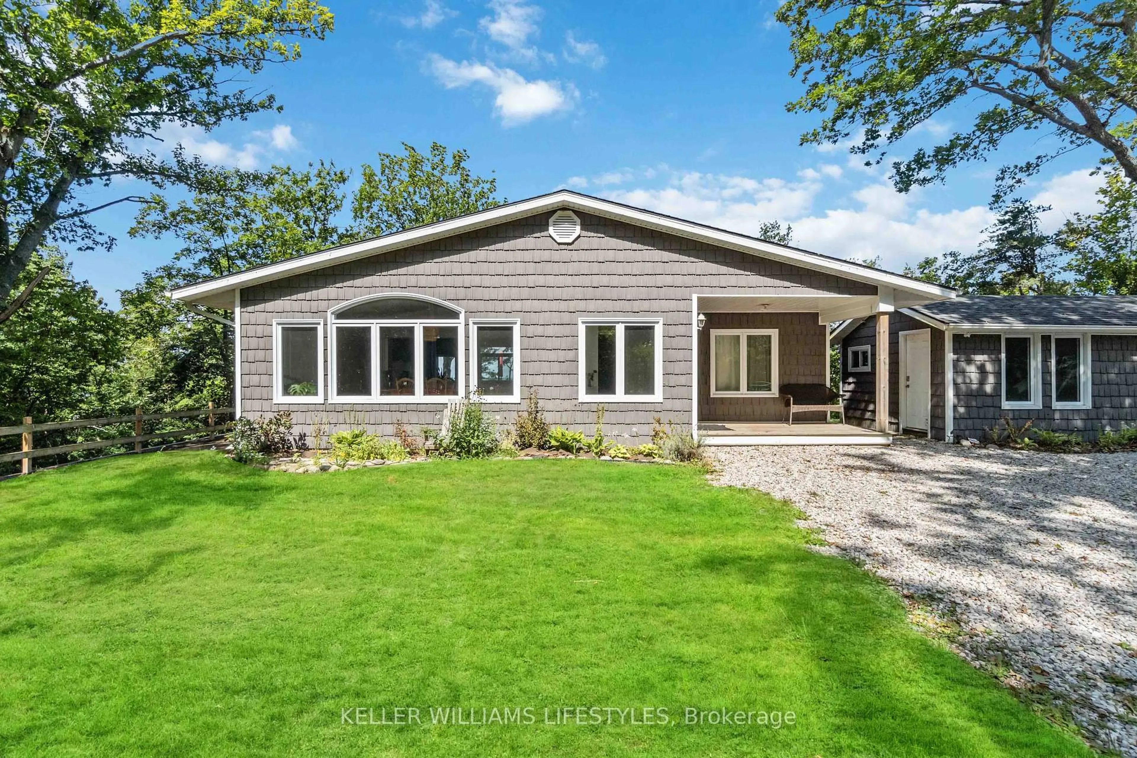 A pic from outside/outdoor area/front of a property/back of a property/a pic from drone, street for 4606 Lakeside St, Plympton-Wyoming Ontario N0N 1J6