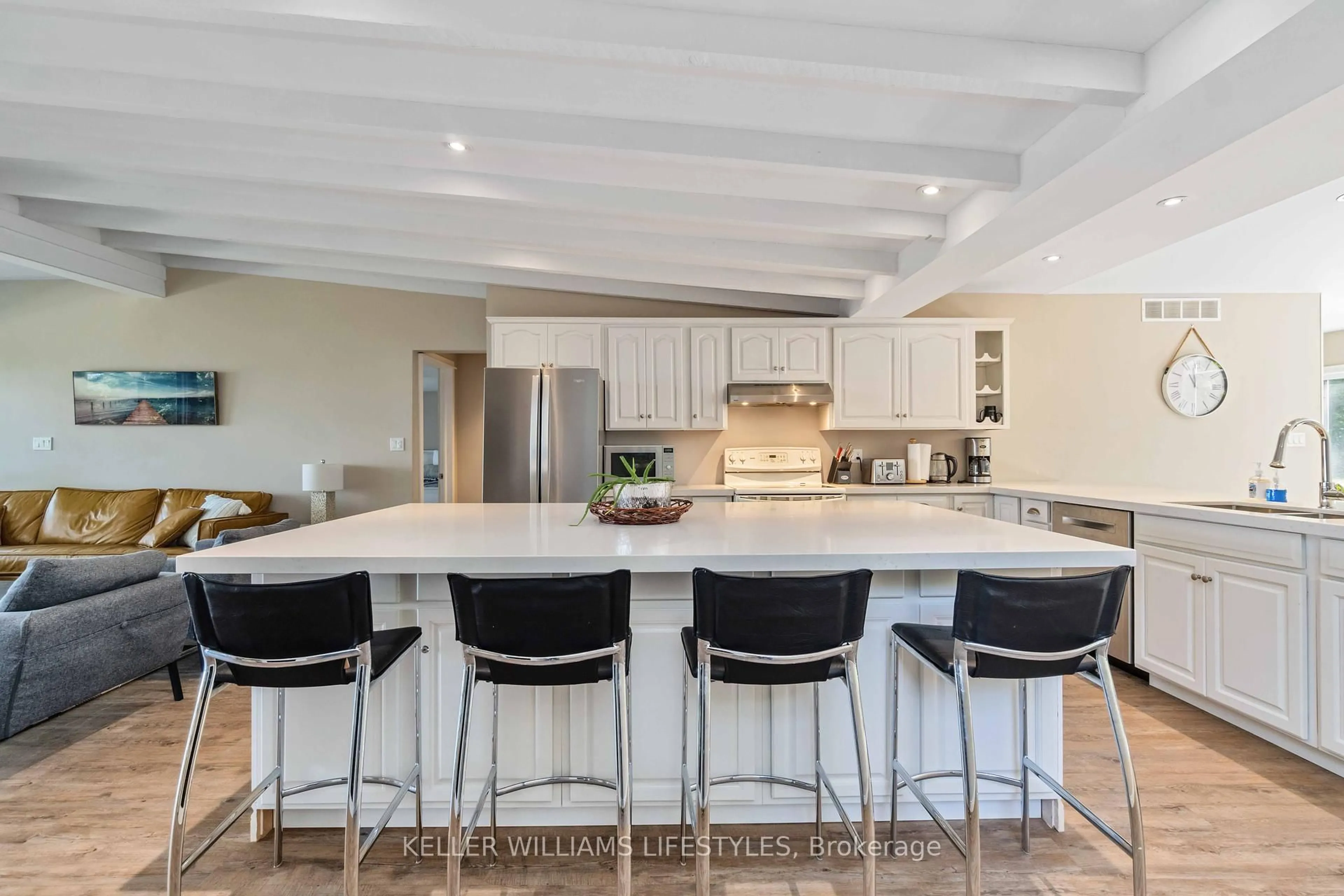 Open concept kitchen, ceramic/tile floor for 4606 Lakeside St, Plympton-Wyoming Ontario N0N 1J6