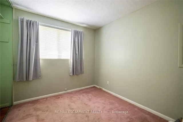 Additional property image - 176 Laurier Ave