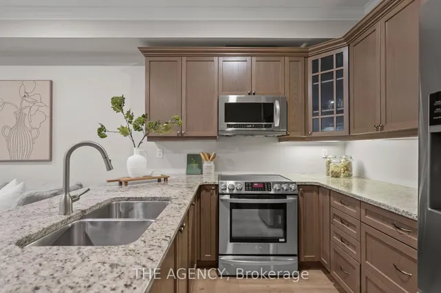 Additional property image - 54 Nisbet Blvd Unit 20