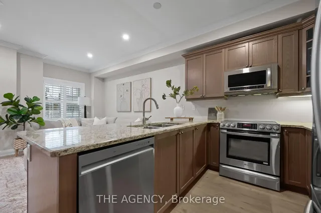 Additional property image - 54 Nisbet Blvd Unit 20