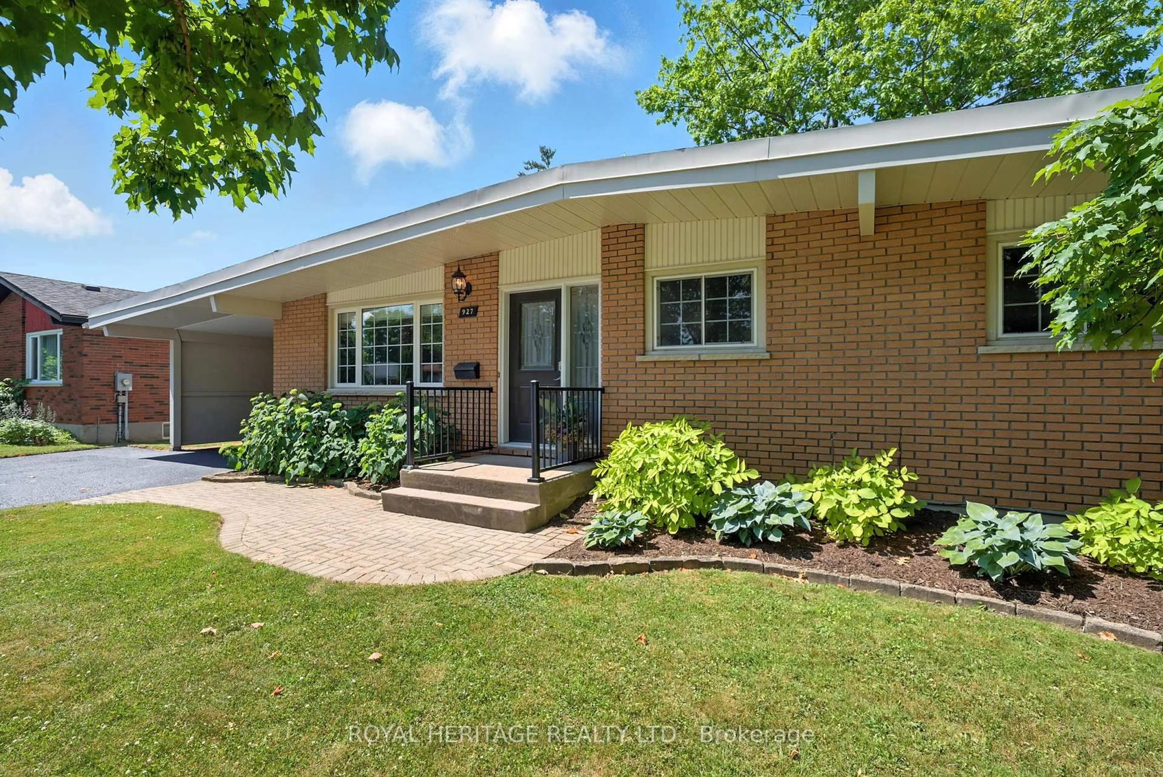 Home with brick exterior material, street for 927 Northminster Ave, Peterborough North Ontario K9H 6H7