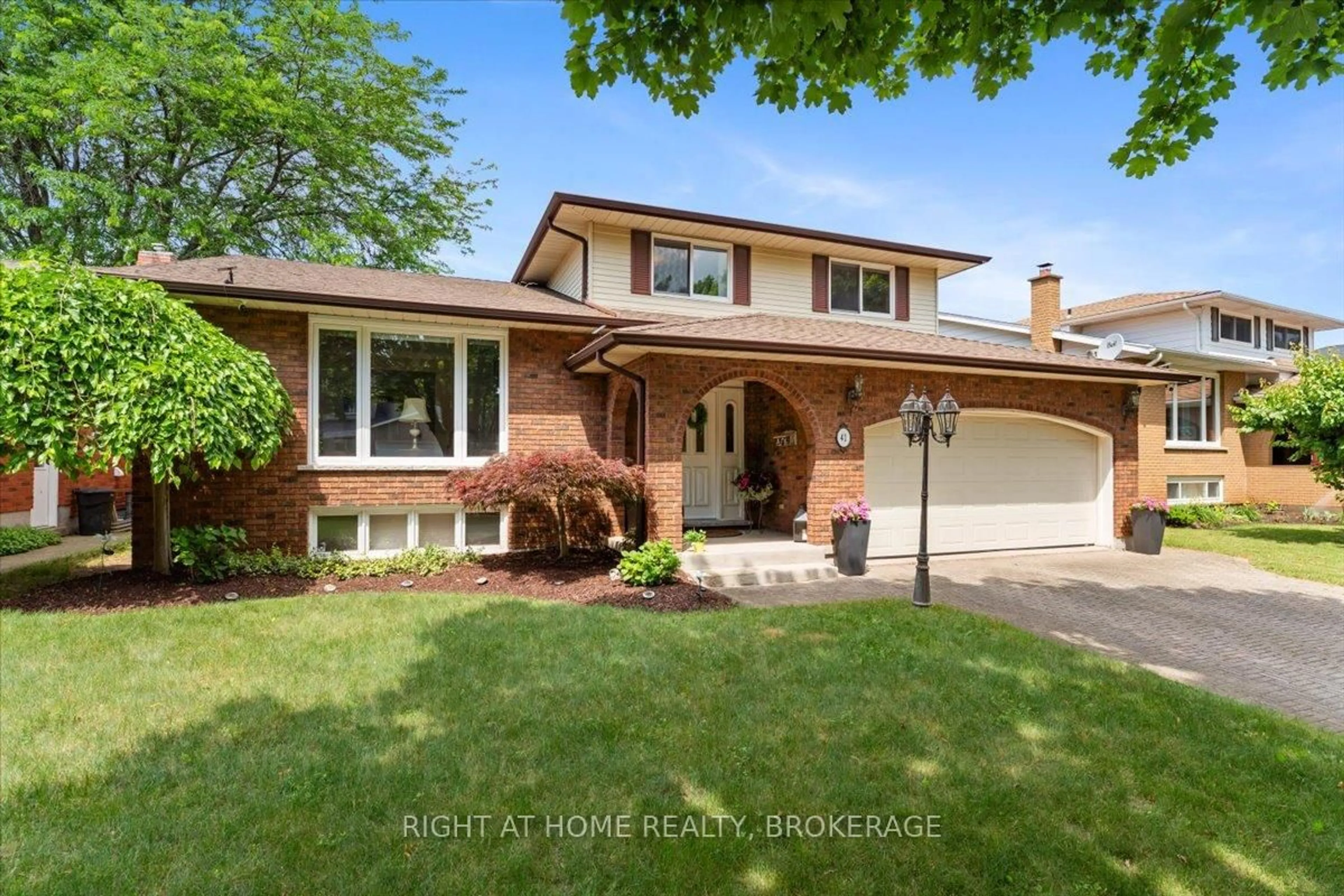 Home with brick exterior material, street for 41 TANERA Cres, St. Catharines Ontario L2M 7R1