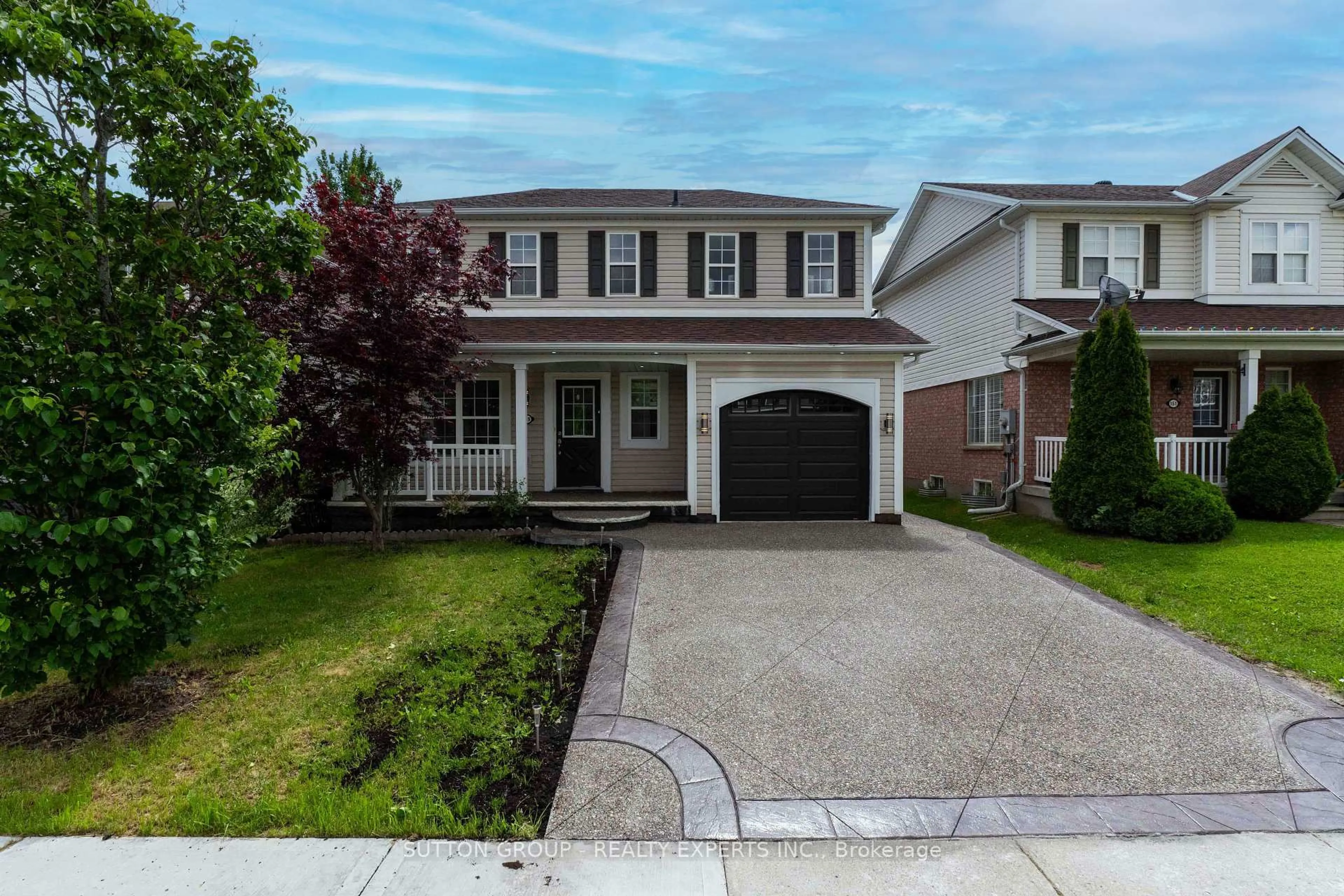 Home with vinyl exterior material, street for 149 Osborn Ave, Brantford Ontario N3T 6S7