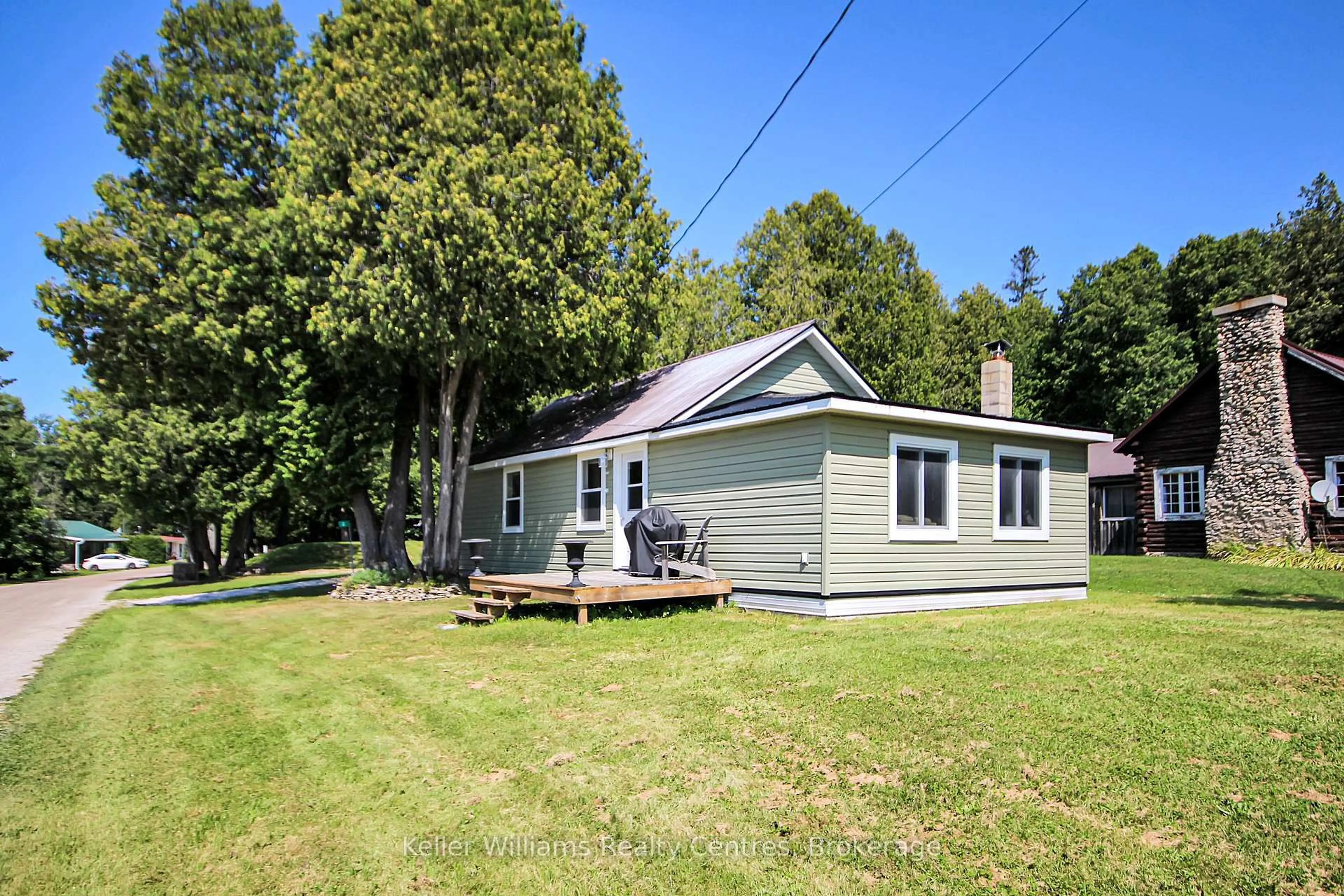 Unknown for 4 Woodstock Ave, Northern Bruce Peninsula Ontario N0H 2M0