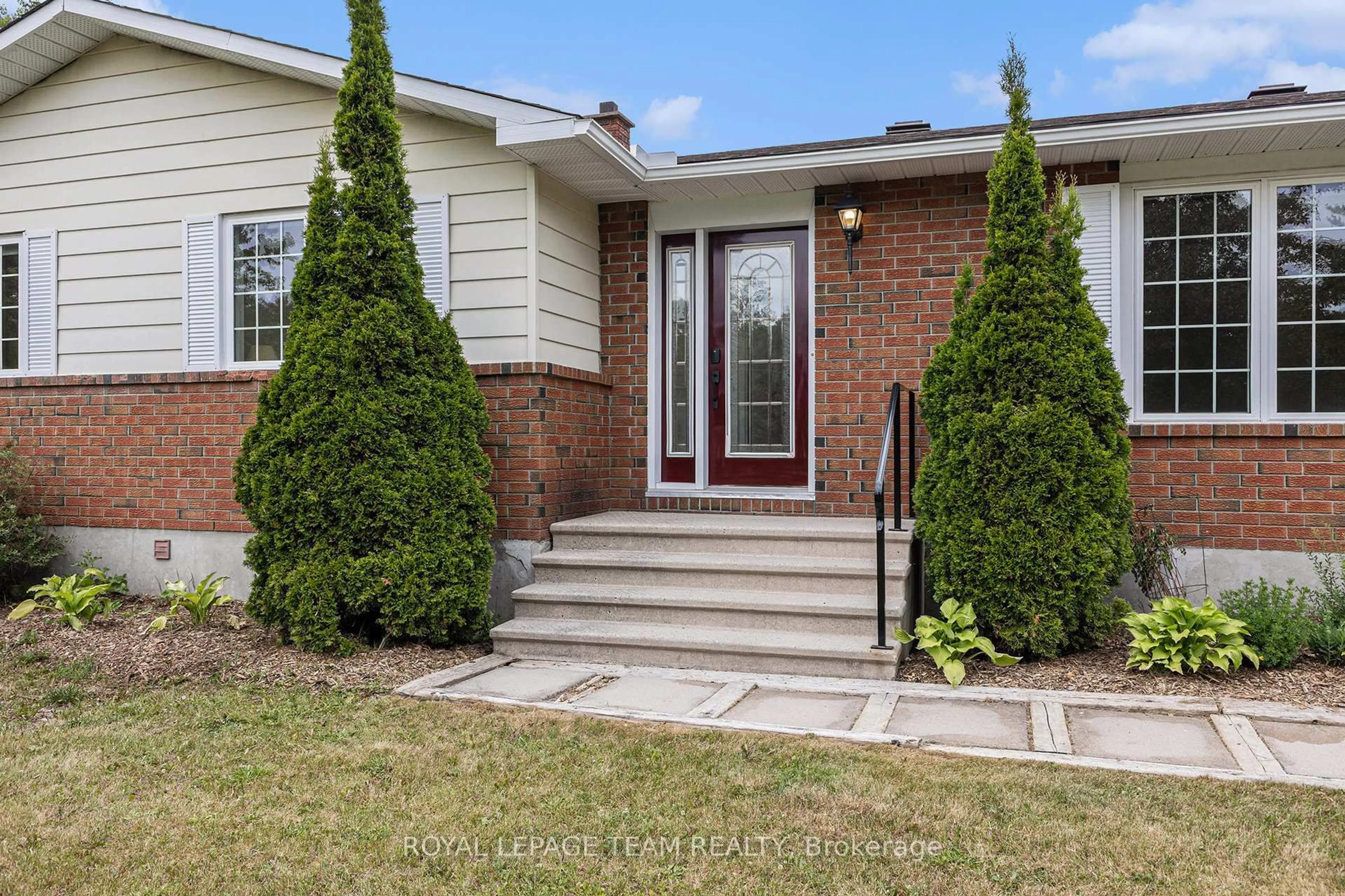Home with brick exterior material, street for 104 Burns Dr, Braeside Ontario K0A 1G0