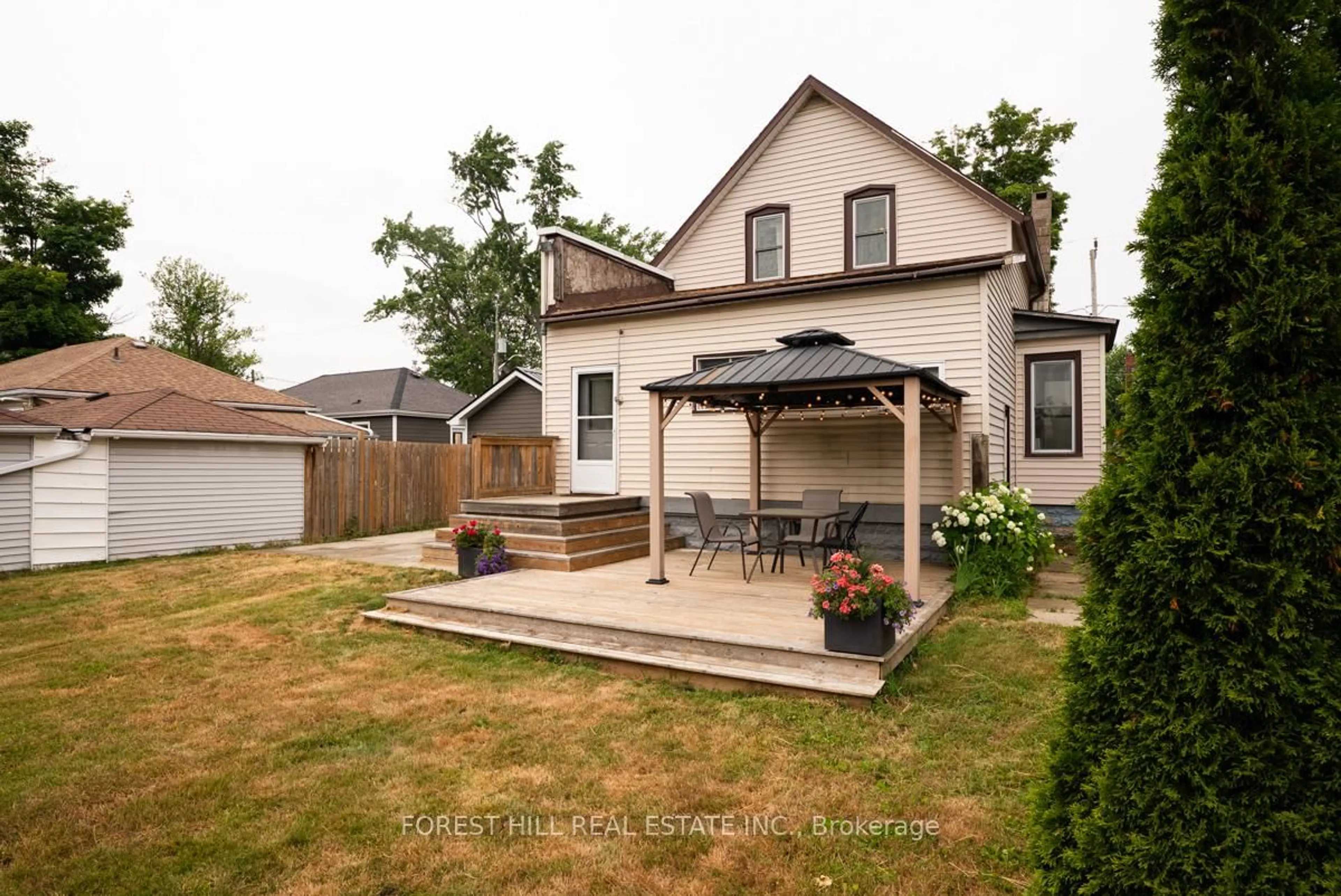 Unknown for 108 Cross St, Haldimand Ontario N1A 1B8