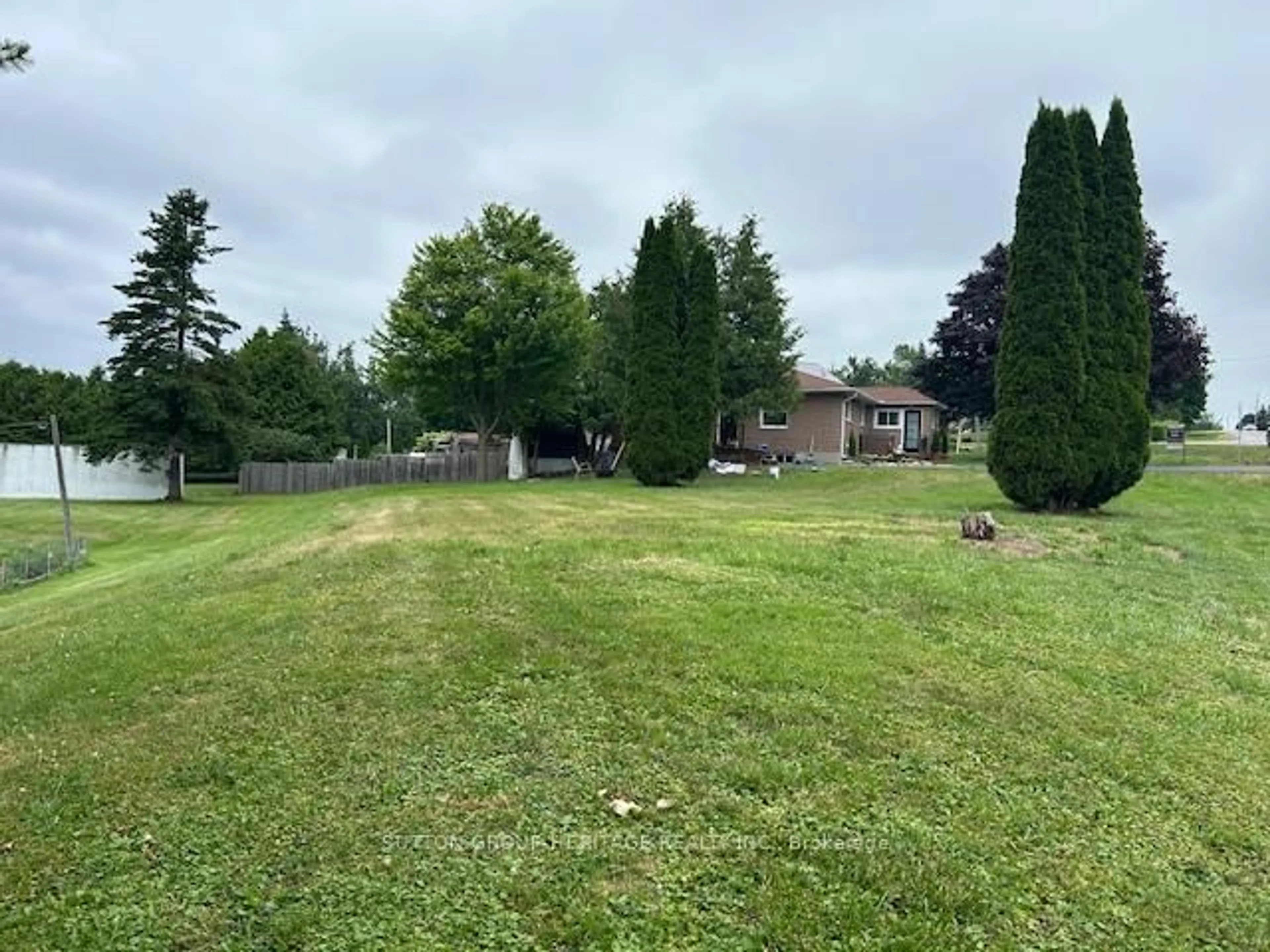 A pic from outside/outdoor area/front of a property/back of a property/a pic from drone, mountain view for 11 Sturgeon Cres, Kawartha Lakes Ontario K9V 4R6