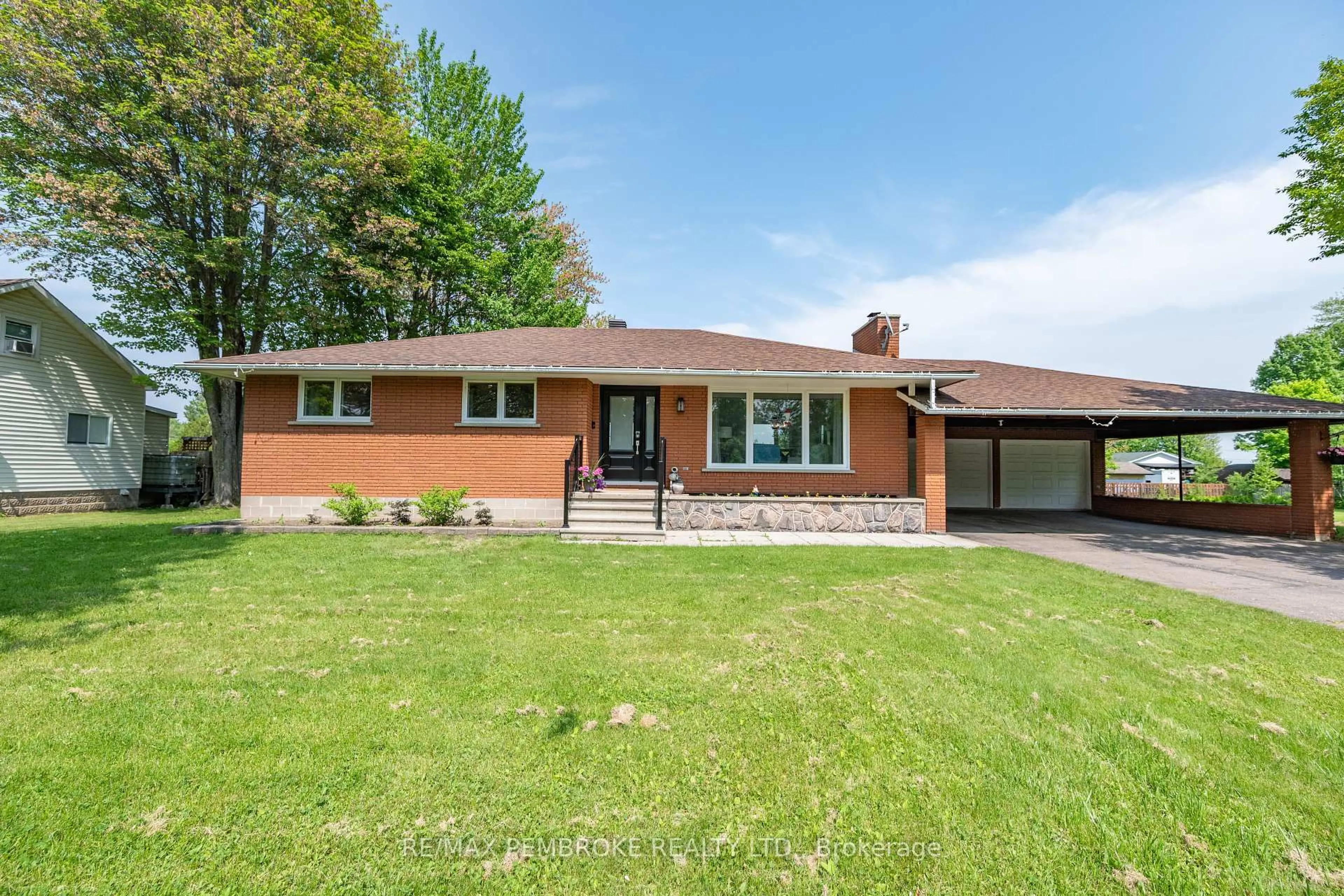 Home with brick exterior material, street for 40642 Highway 41 Highway, Pembroke Ontario K8A 6W5