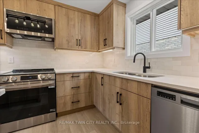Additional property image - 2 Pipers Green Crt