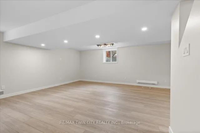 Additional property image - 2 Pipers Green Crt