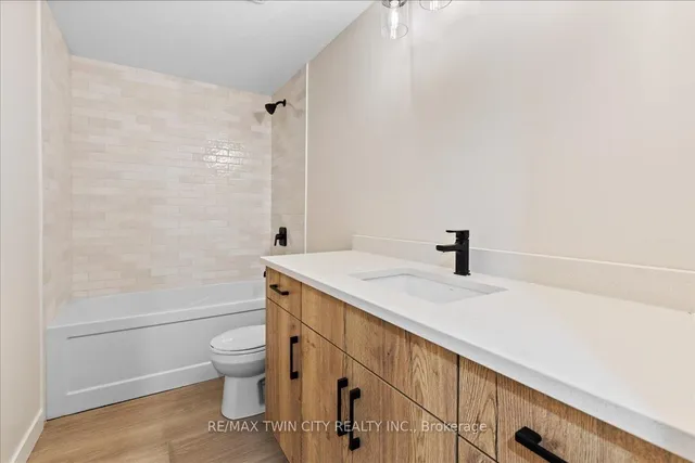 Additional property image - 2 Pipers Green Crt