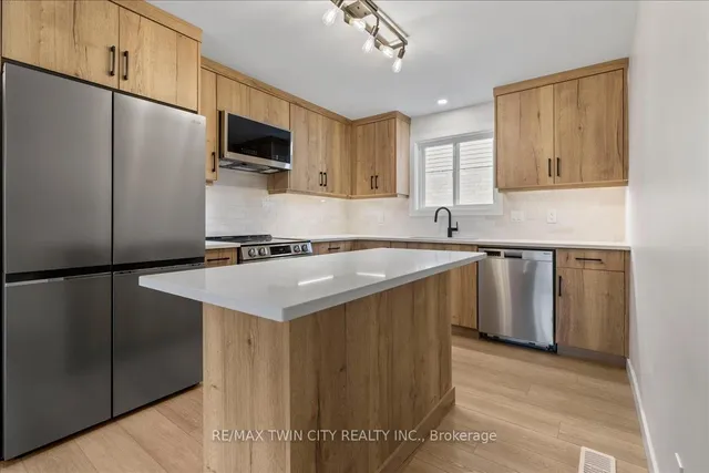 Additional property image - 2 Pipers Green Crt