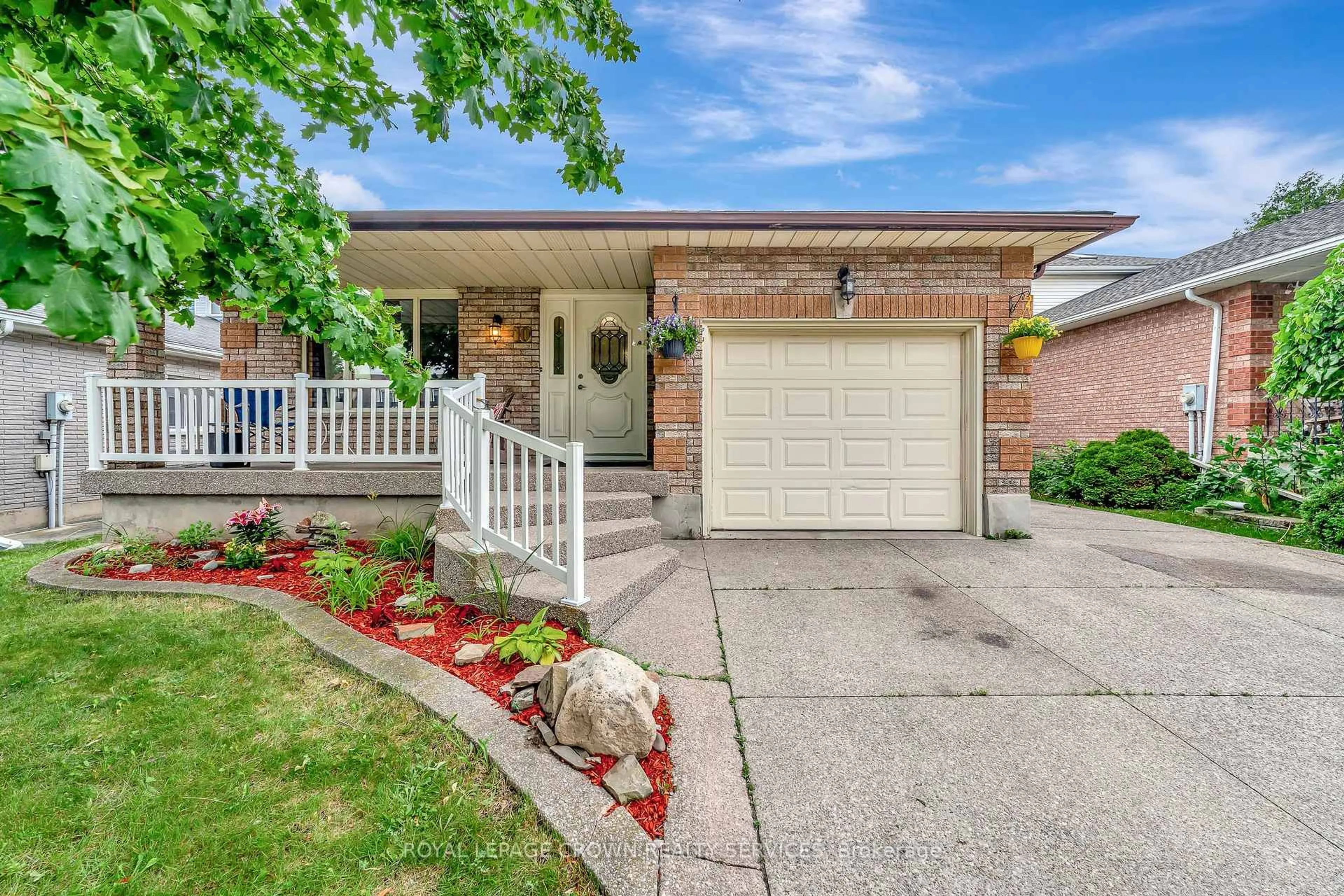 Home with brick exterior material, street for 10 Aldridge Cres, Cambridge Ontario N1P 1A5
