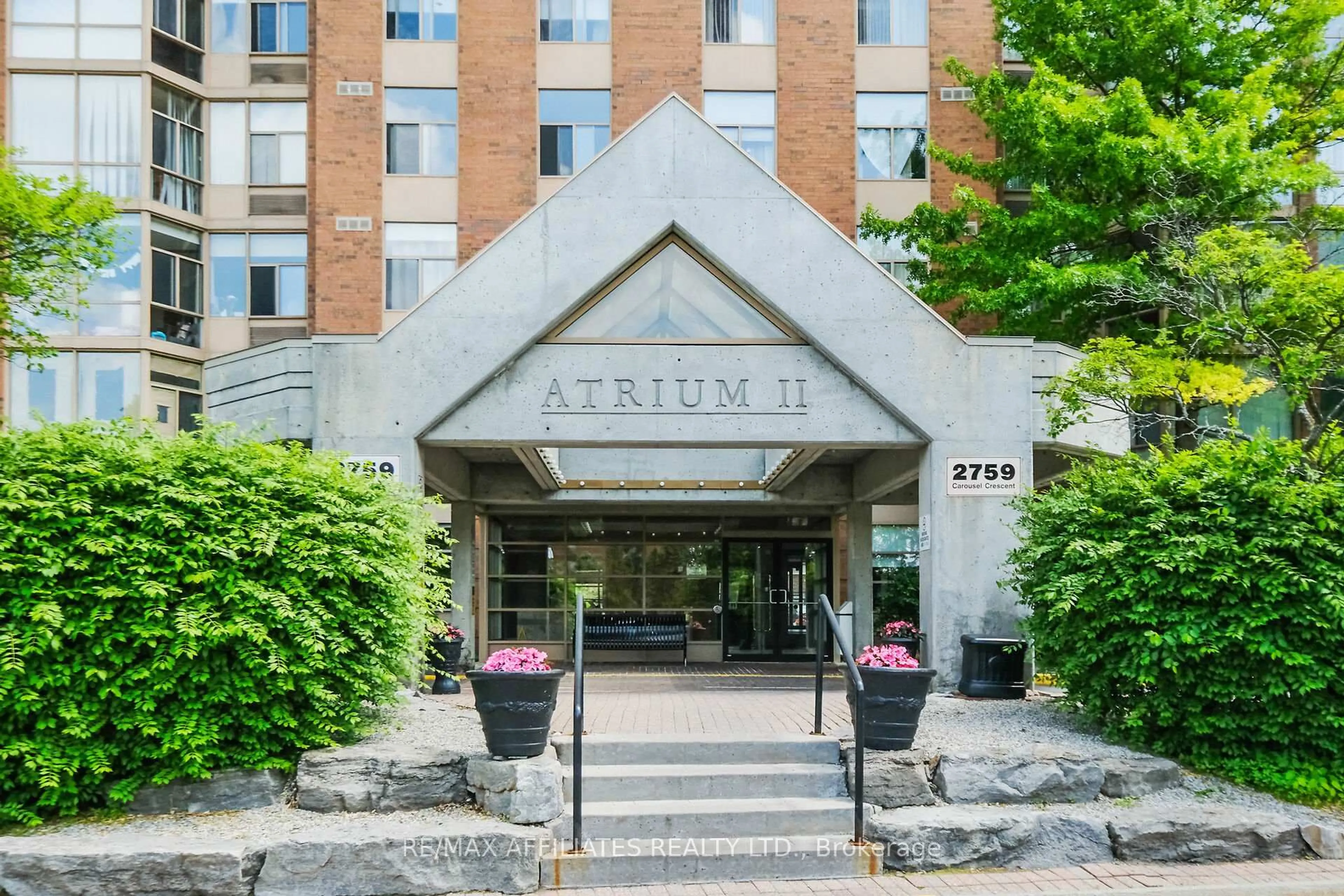 Indoor foyer for 2759 Carousel Cres #U1503, Ottawa Ontario K1J 2N5
