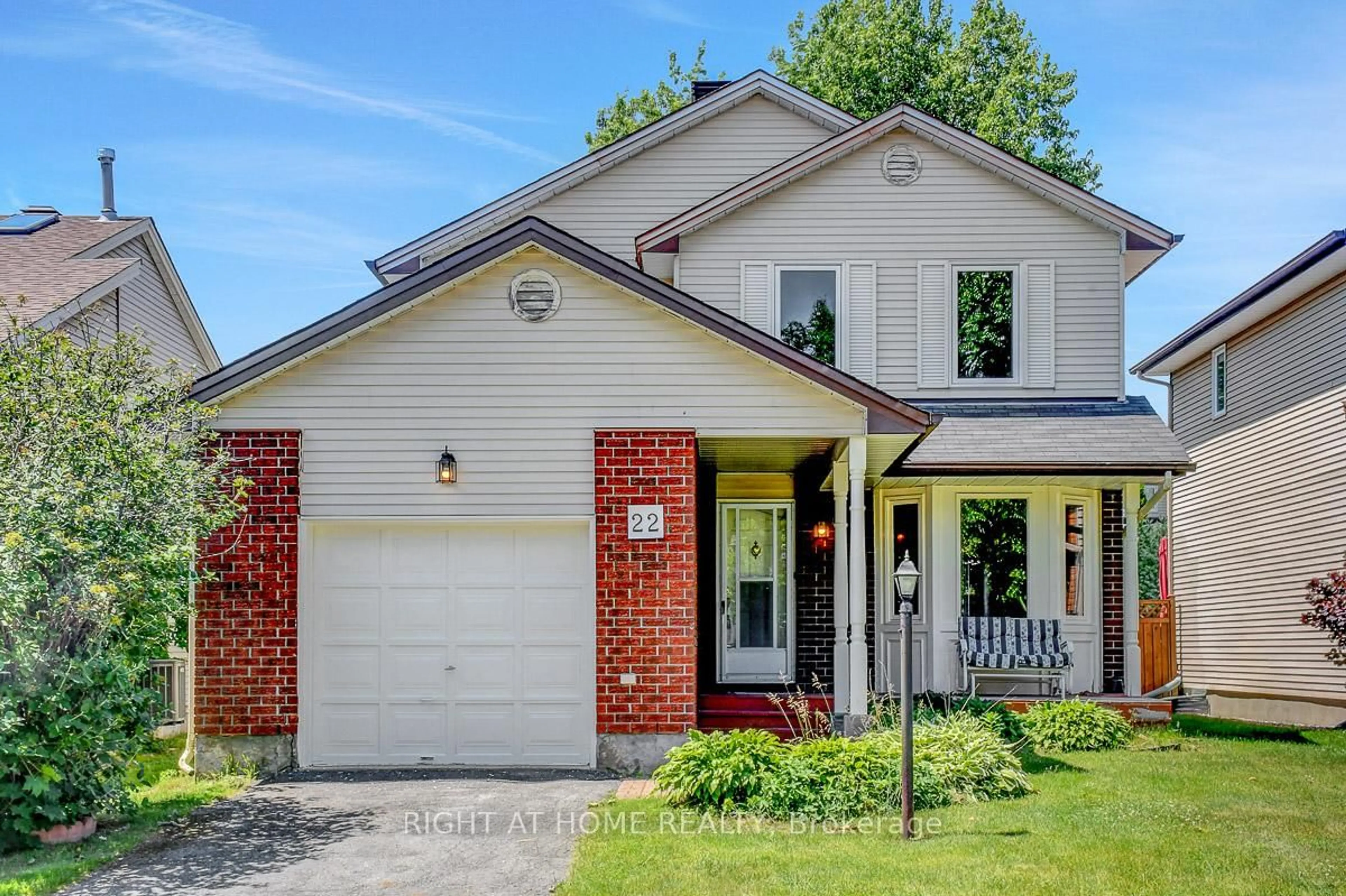 Home with brick exterior material, street for 22 Saddlehorn Cres, Kanata Ontario K2M 1X1