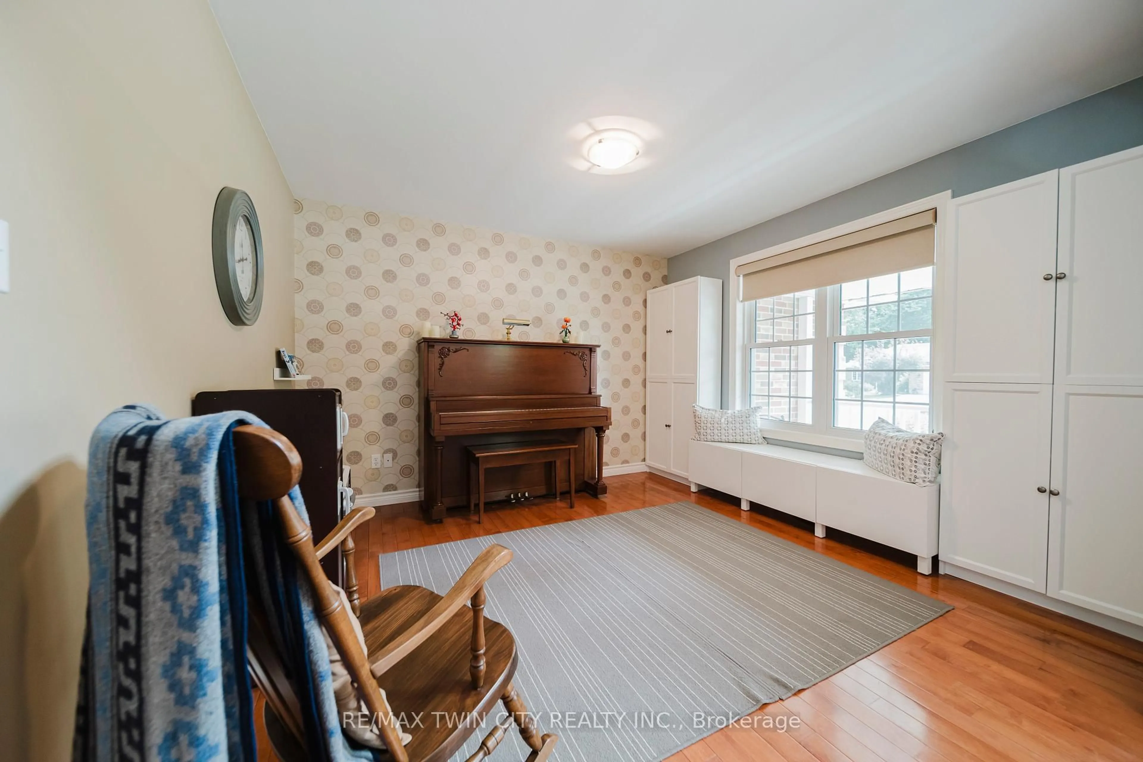 Unknown for 3 Shadywood Crt, Wellesley Ontario N0B 2T0