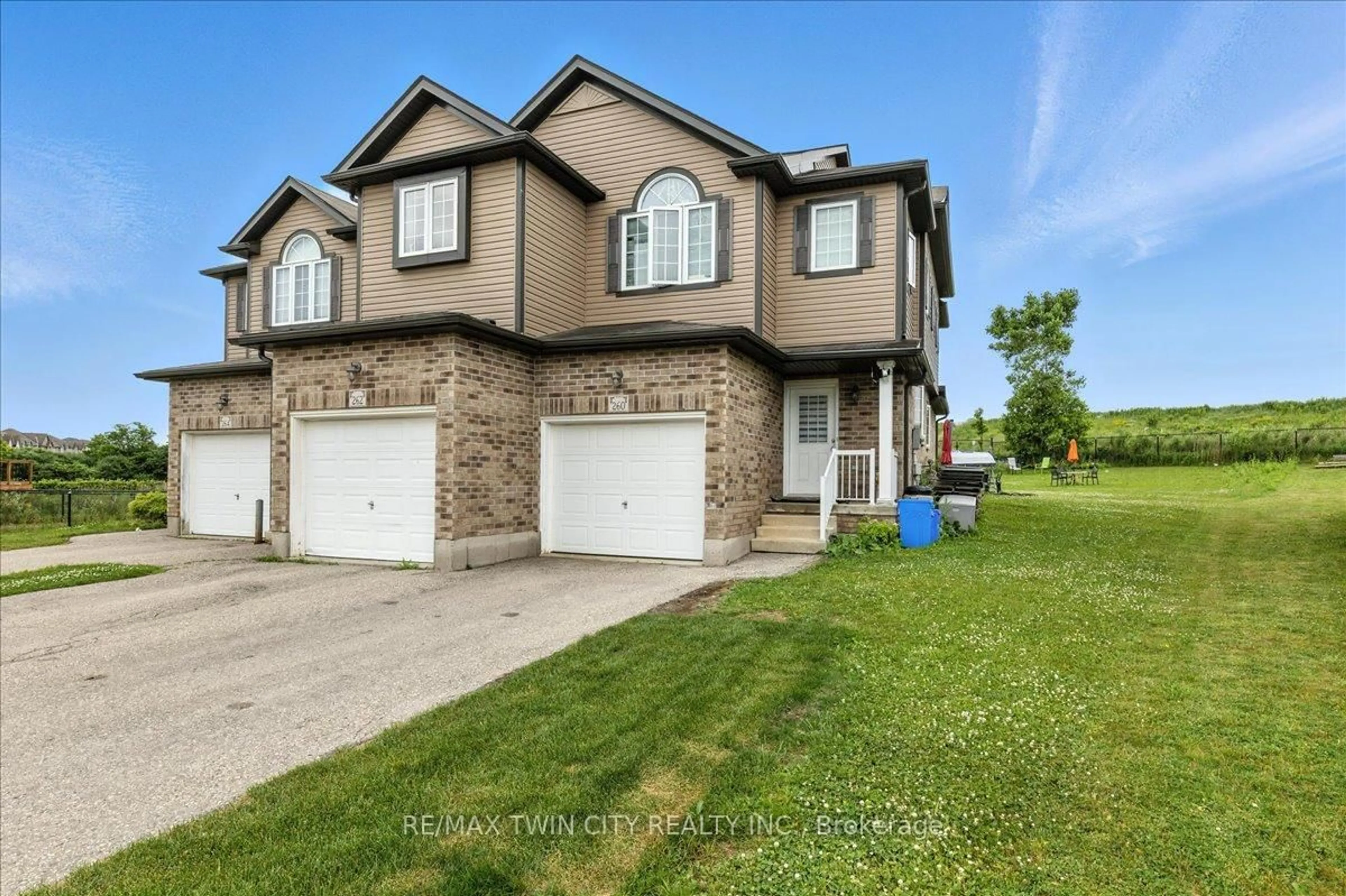 Unknown for 260 Countrystone Cres, Kitchener Ontario N2N 3S2