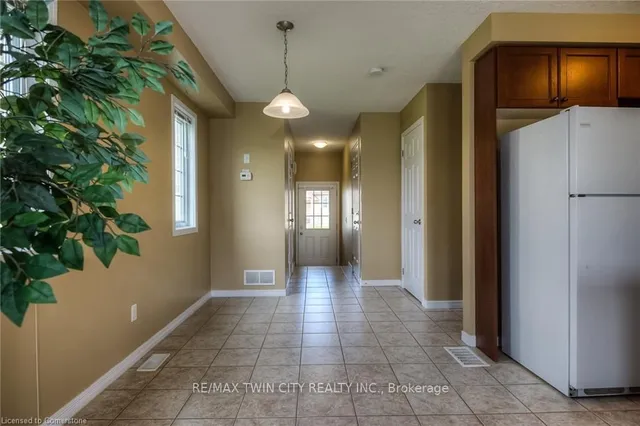 Additional image 7 of 260 Countrystone Cres