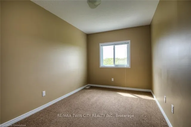 Primary image of 260 Countrystone Cres