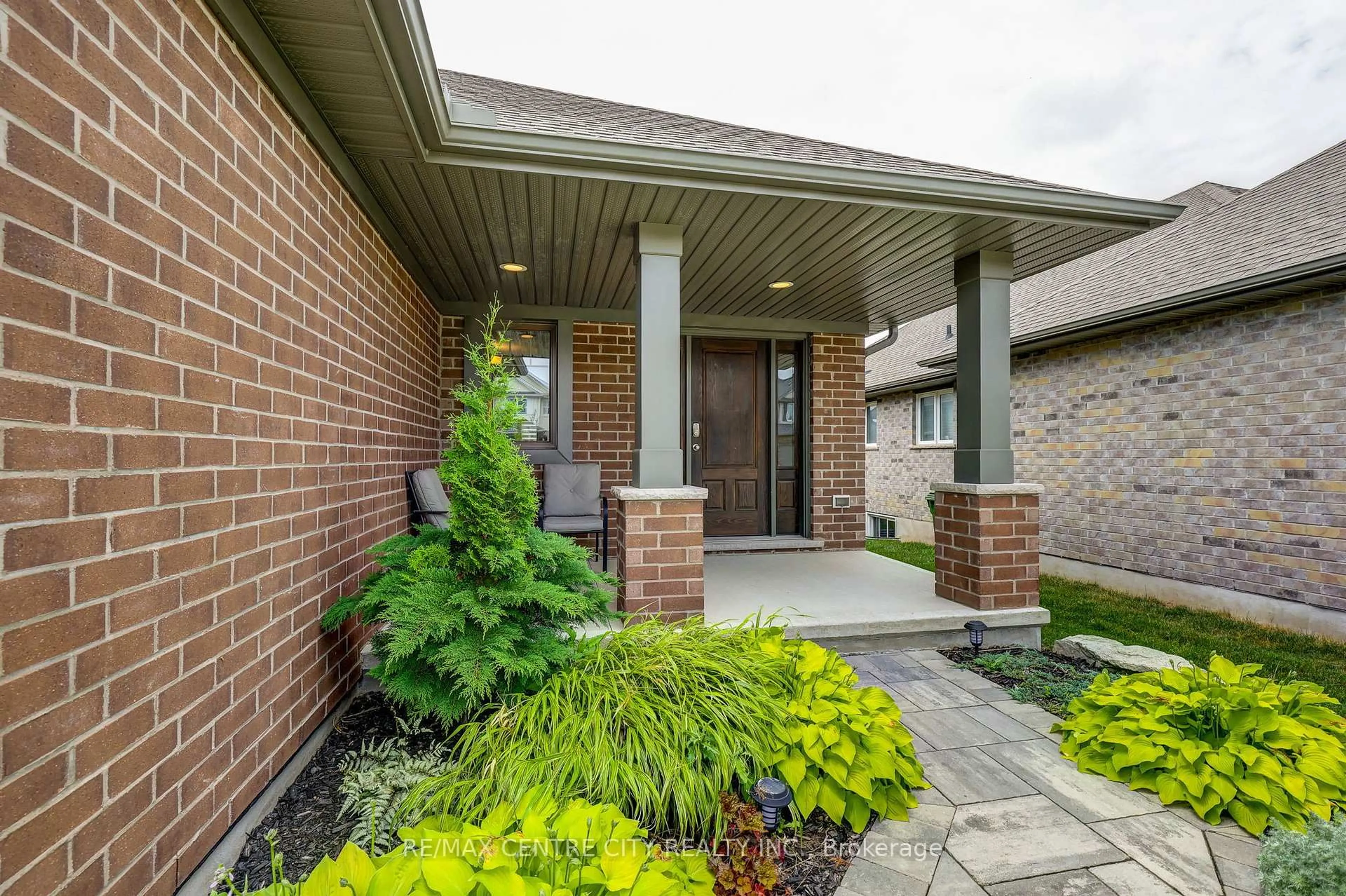Home with brick exterior material, street for 24 Acorn Tr, St. Thomas Ontario N5R 0H5