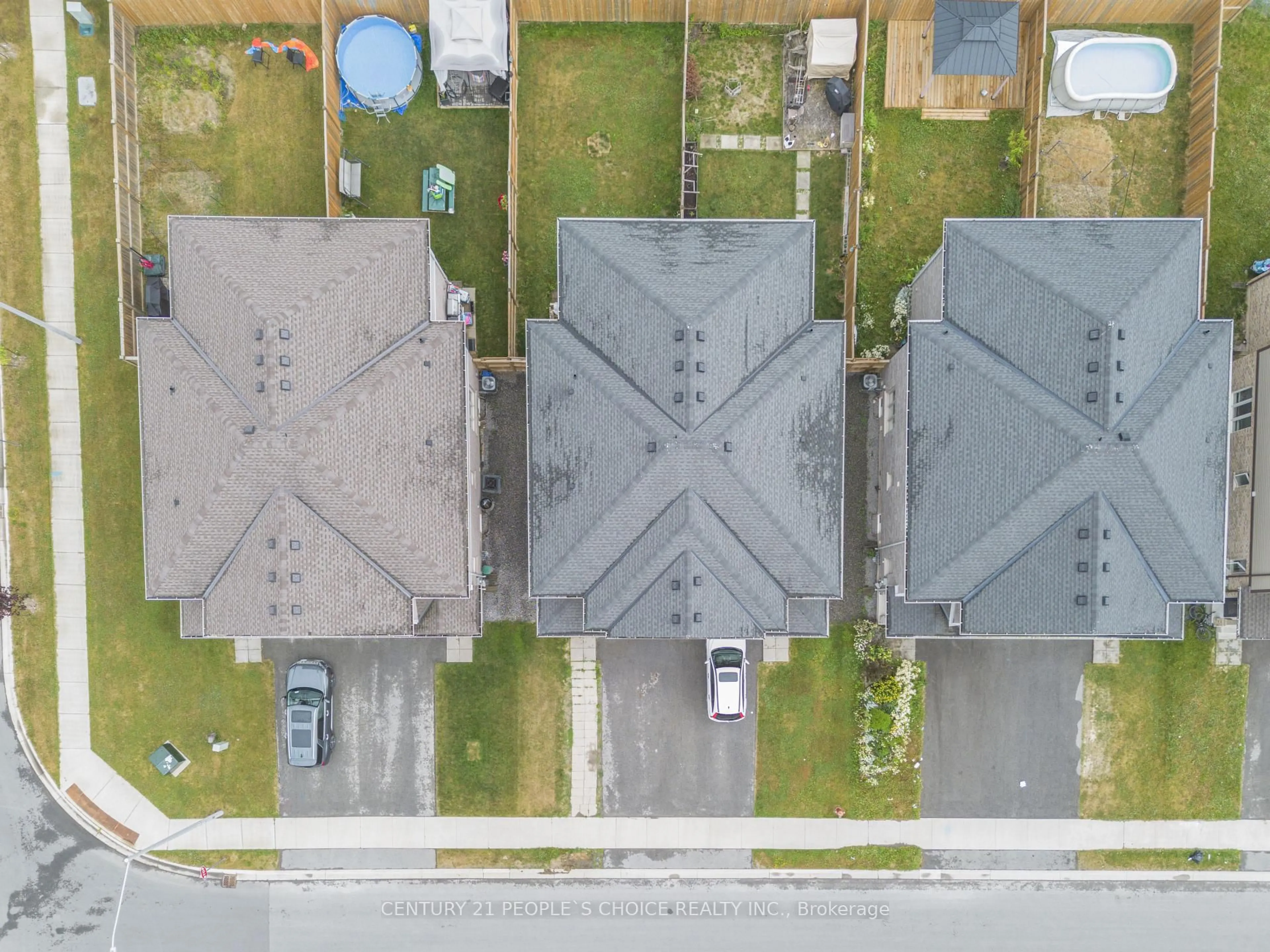 A pic from outside/outdoor area/front of a property/back of a property/a pic from drone, street for 9589 Tallgrass Ave, Niagara Falls Ontario L2G 0Y3