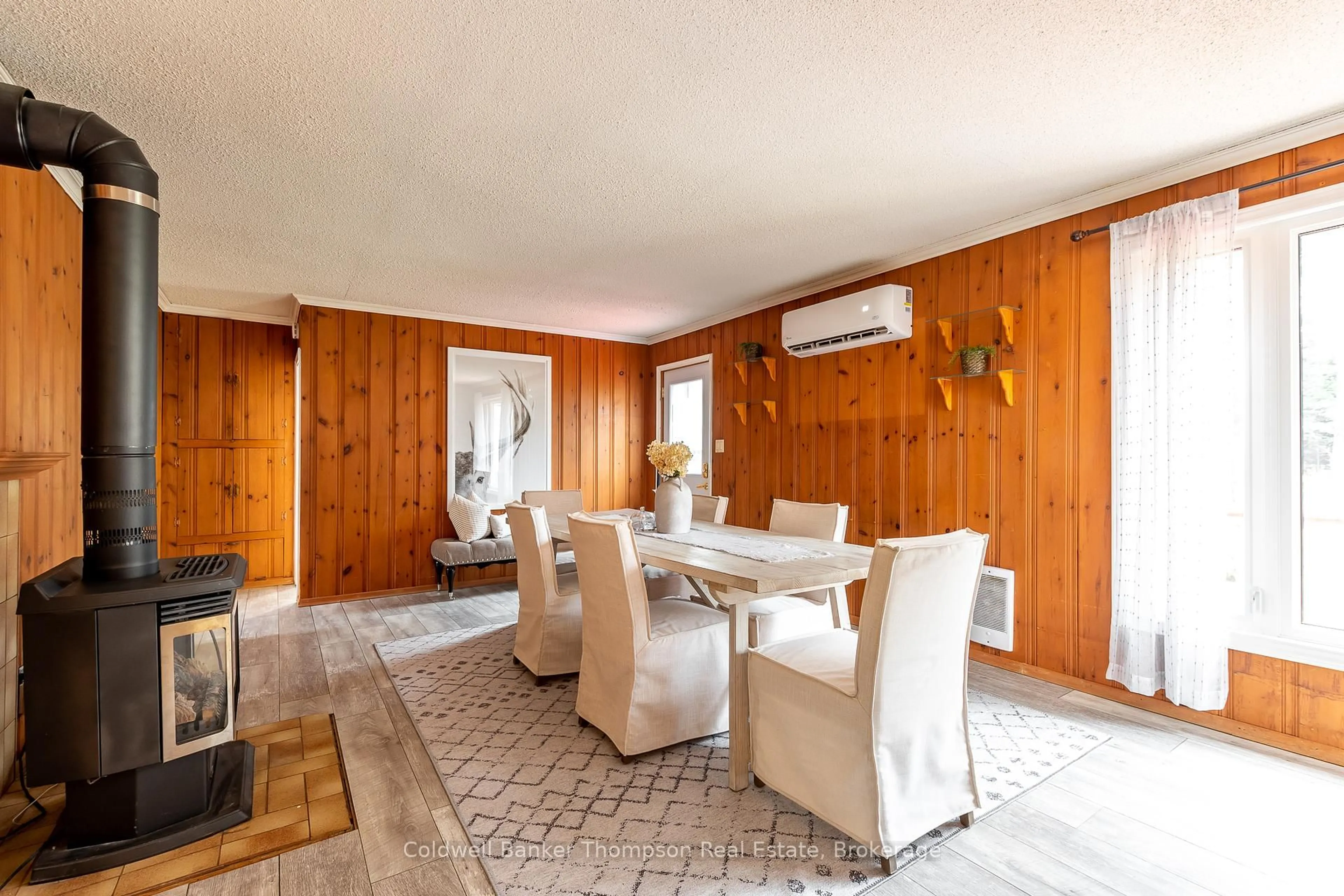 Dining room, unknown for 4242 Ravenscliffe Rd, Huntsville Ontario P1H 2J2
