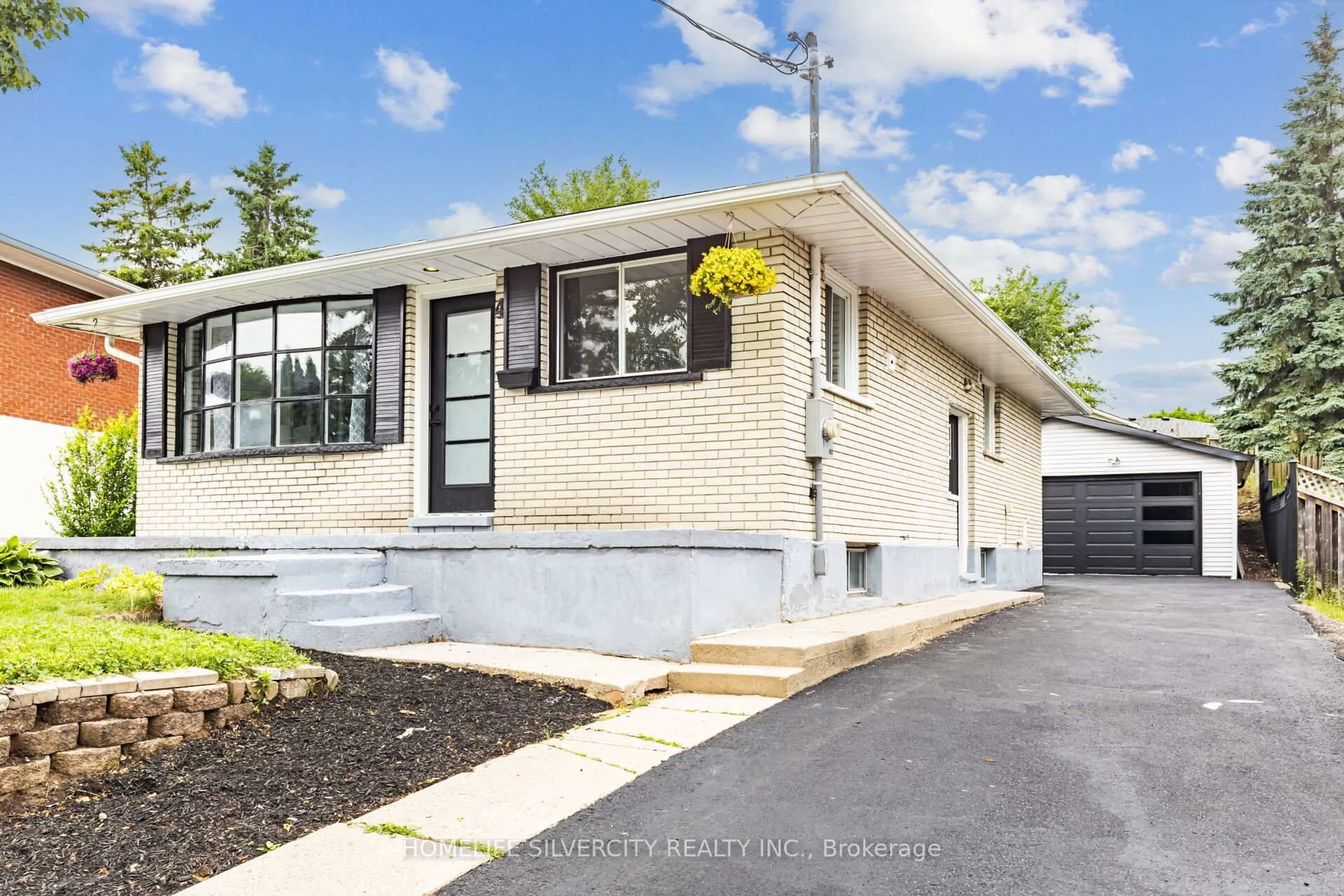 Unknown for 4 Hipel Ave, Cambridge Ontario N3C 1W9