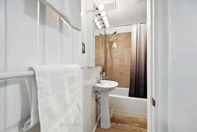 Additional property image - 579 Barnaby St