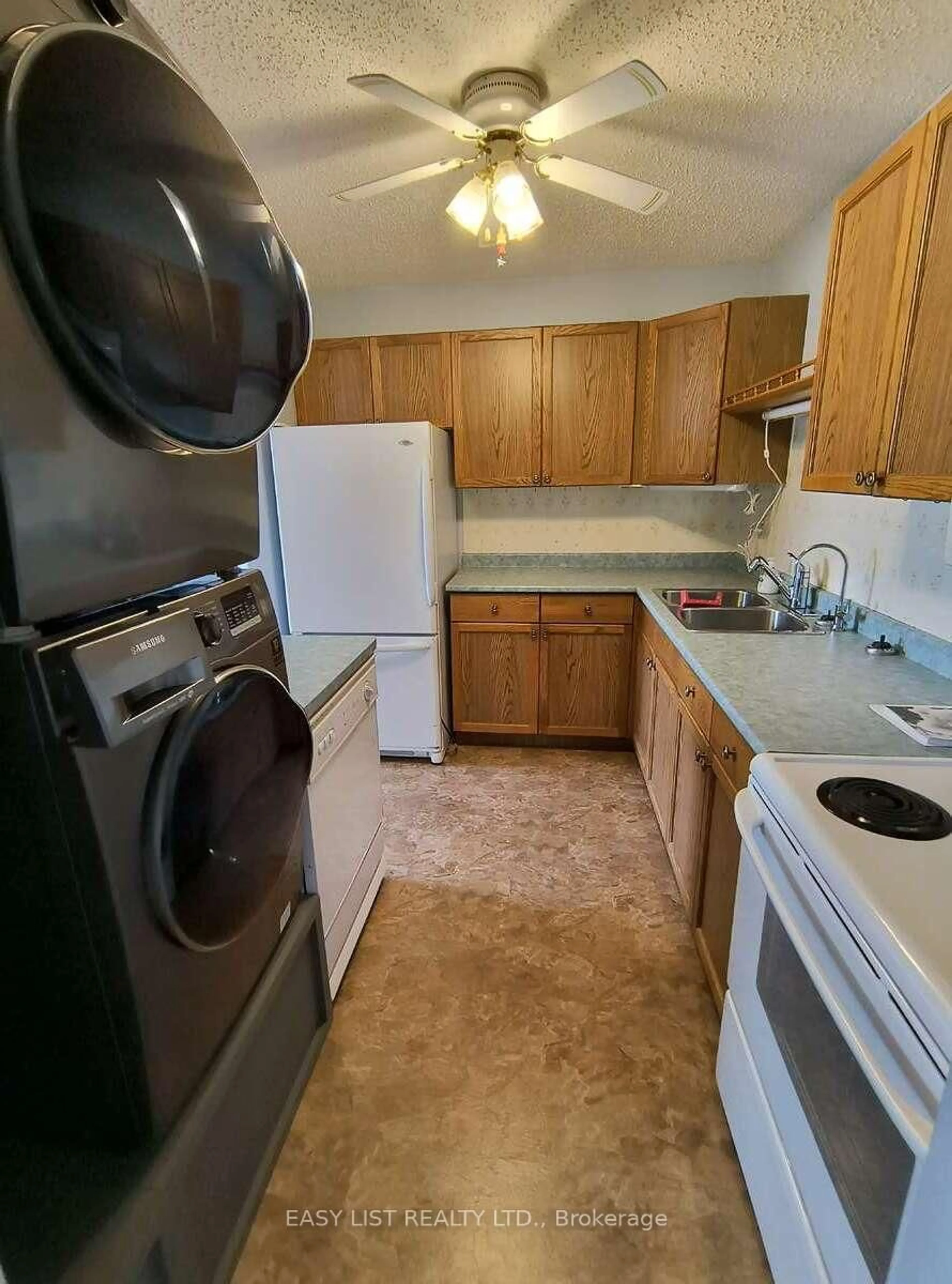 Standard kitchen, unknown for 303 Waterloo St #38, Saugeen Shores Ontario N0H 2C1