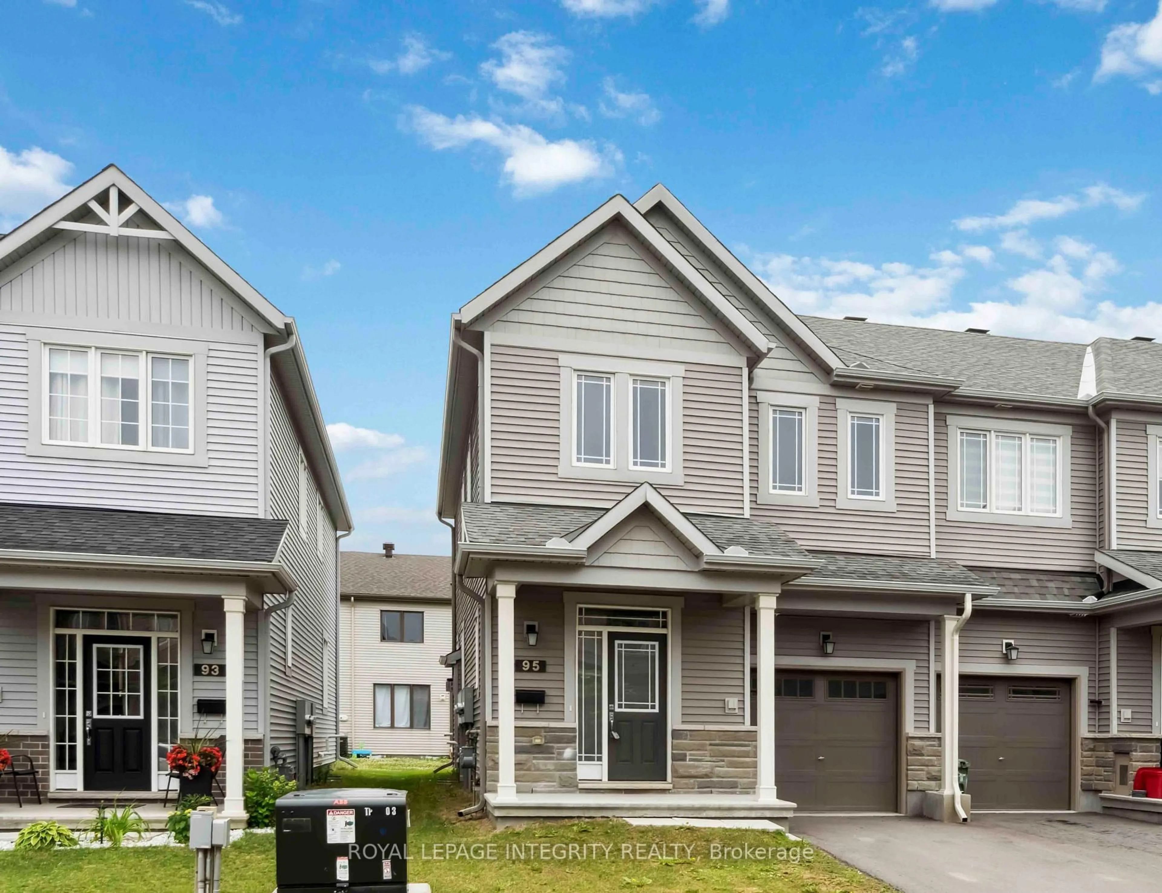 Home with vinyl exterior material, street for 95 Mesa Dr, Ottawa Ontario K2J 6W1