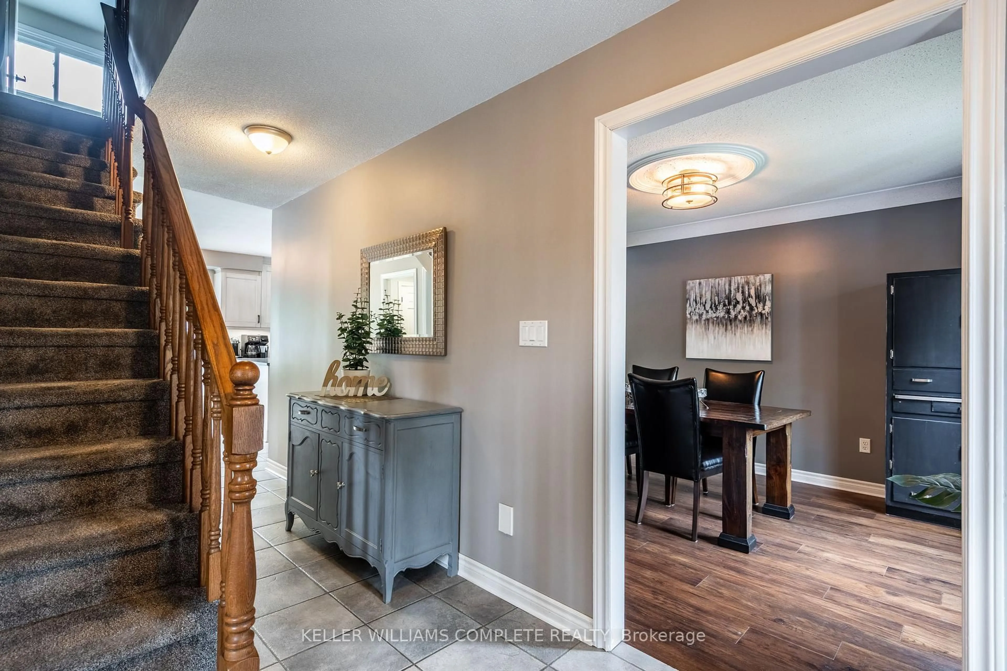 Indoor entryway for 46 Postans Path, Hamilton Ontario L9G 3R3