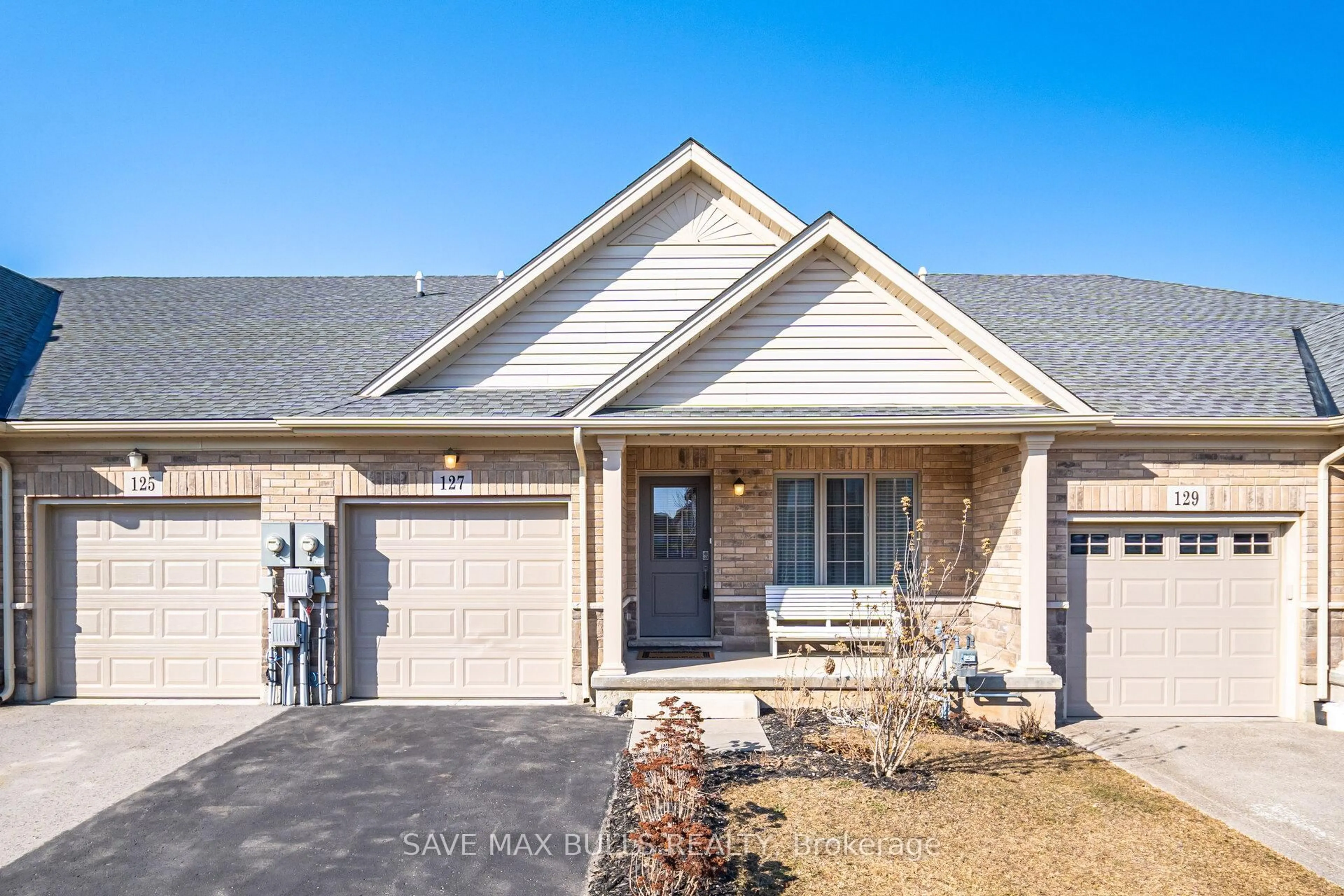 Home with brick exterior material, street for 127 ACACIA Rd, Pelham Ontario L0S 1E6