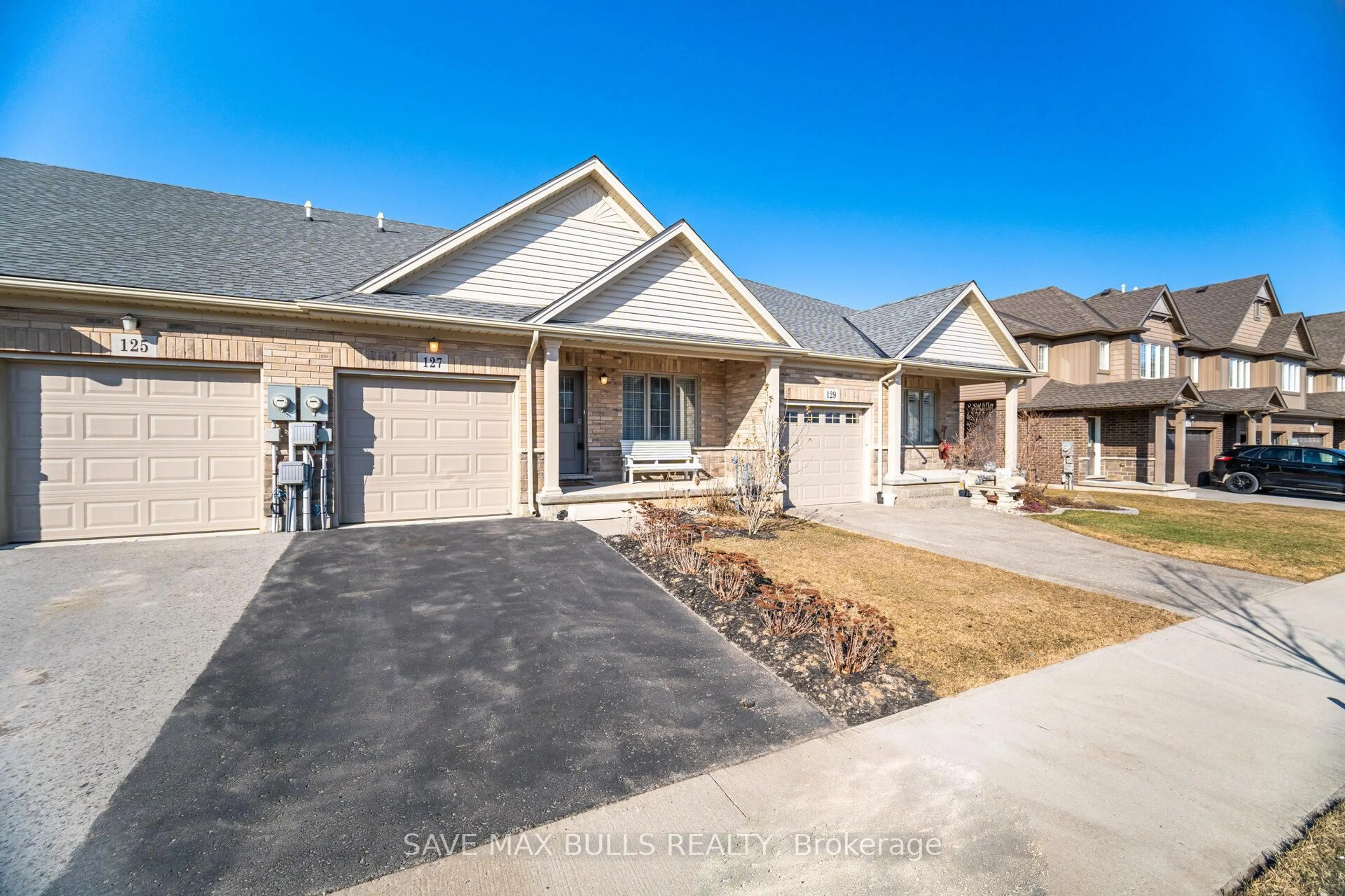 Home with brick exterior material, street for 127 ACACIA Rd, Pelham Ontario L0S 1E6