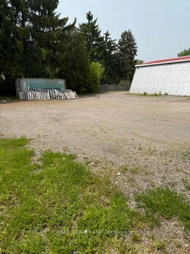 Primary image of 547 Lancaster St