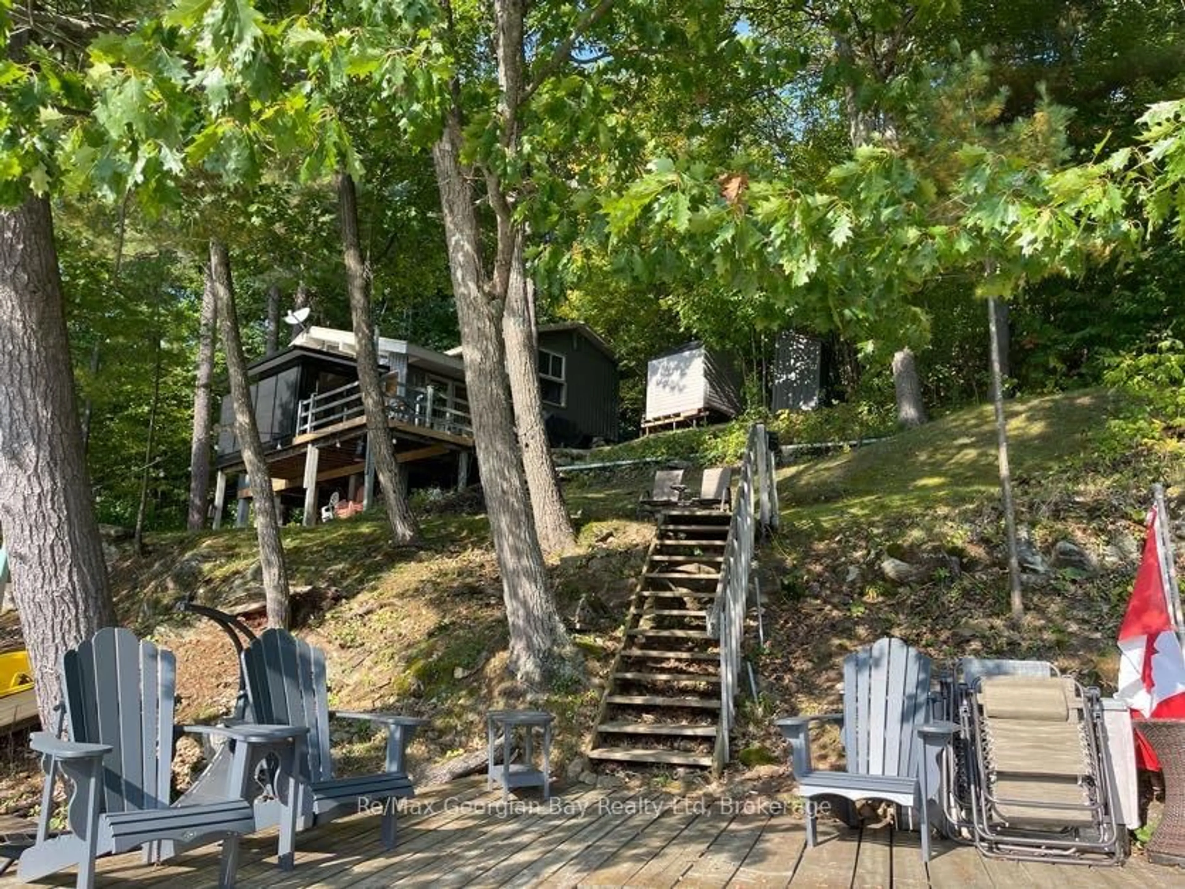 Patio, water/lake/river/ocean view for 4 SEVERN RIVER SR406, Muskoka Lakes Ontario L0K 1E0