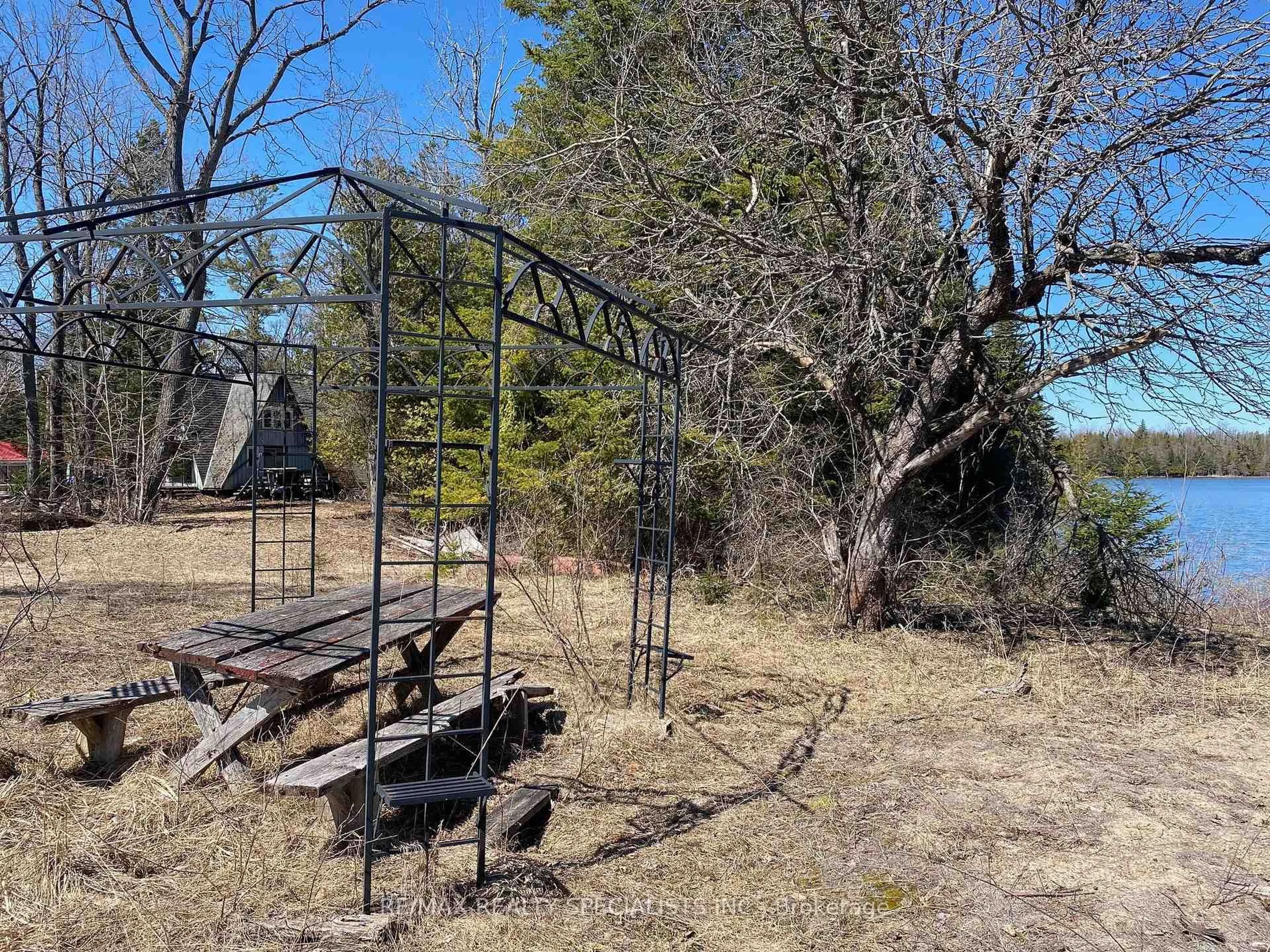 Shed for 115 PEARCE Rd, Kawartha Lakes Ontario K0M 1K0