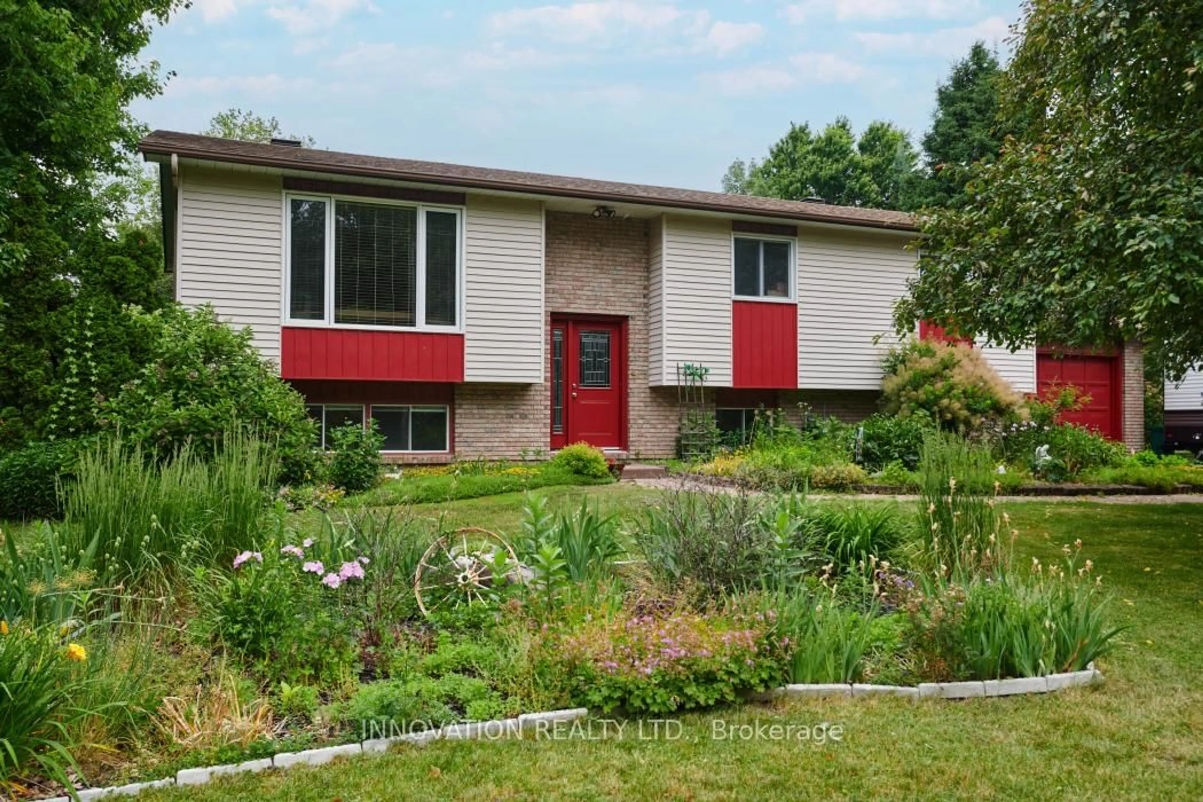 Home with brick exterior material, street for 3329 Pearl St, Osgoode Ontario K0A 2W0