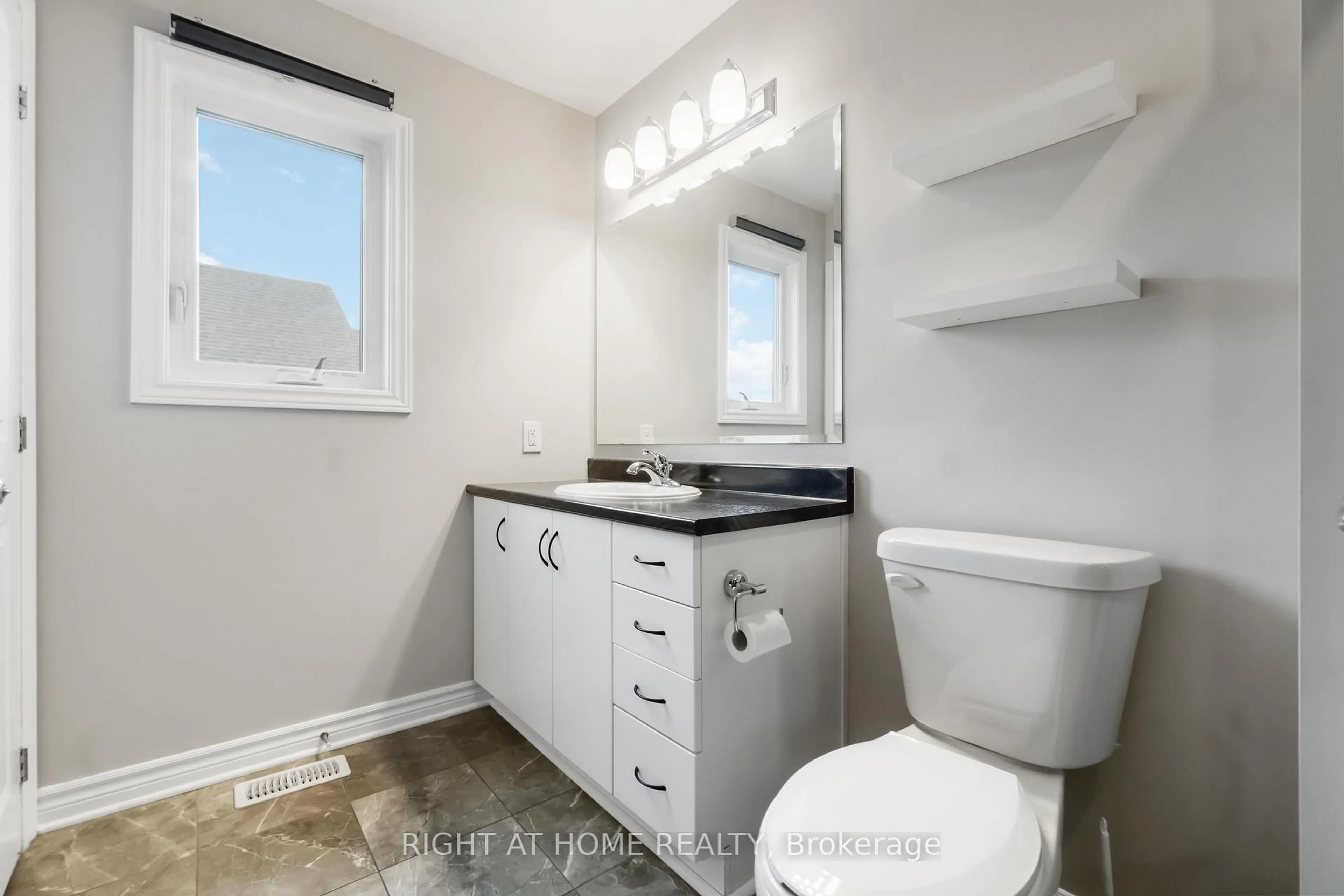Standard bathroom, unknown for 2554 River Mist Rd, Ottawa Ontario K2C 3H2