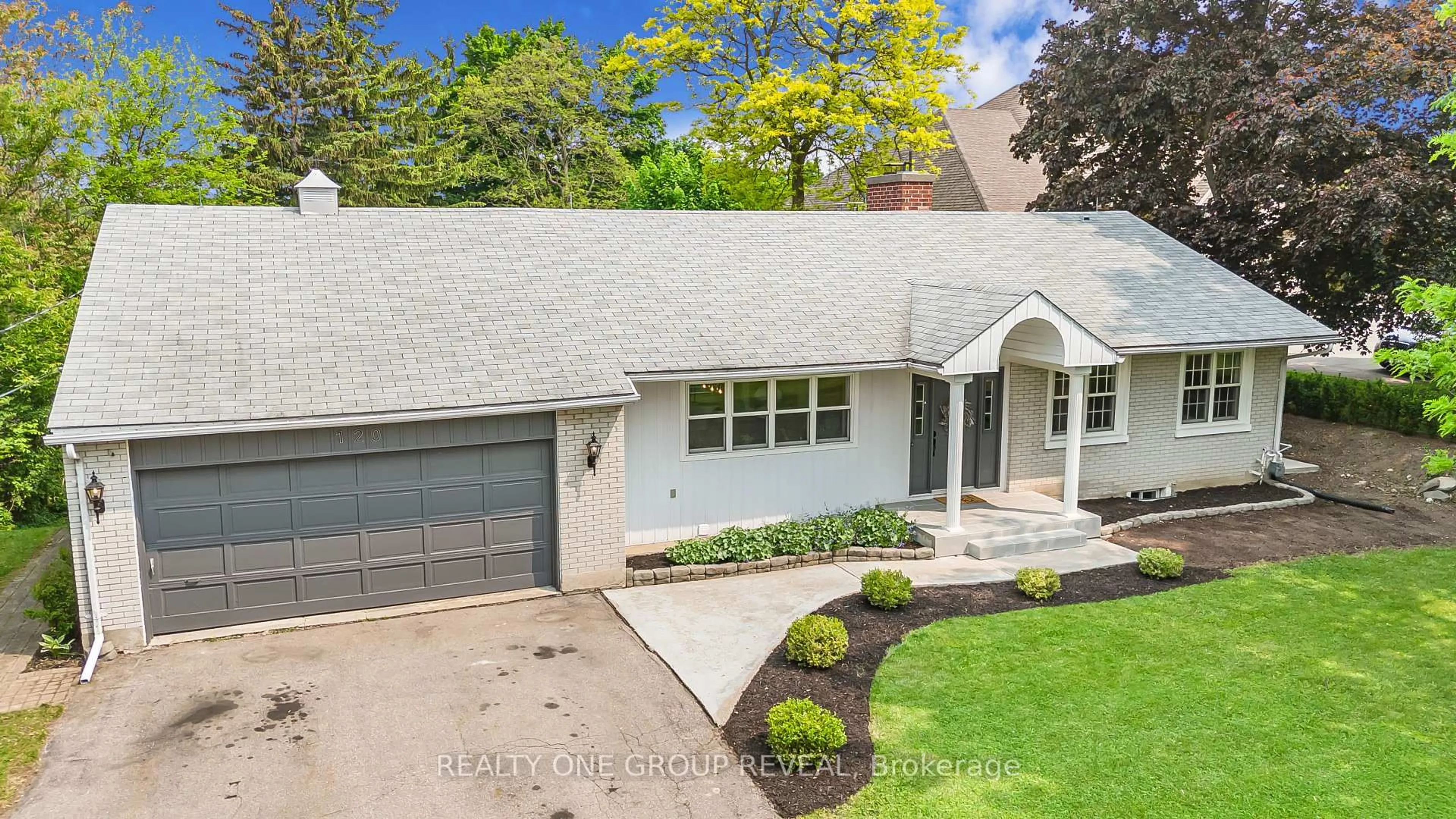 Unknown for 120 Riverbank Dr, Cambridge Ontario N3H 4R6