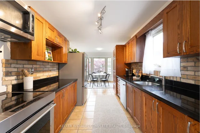Additional image 8 of 12 Sutton Crt