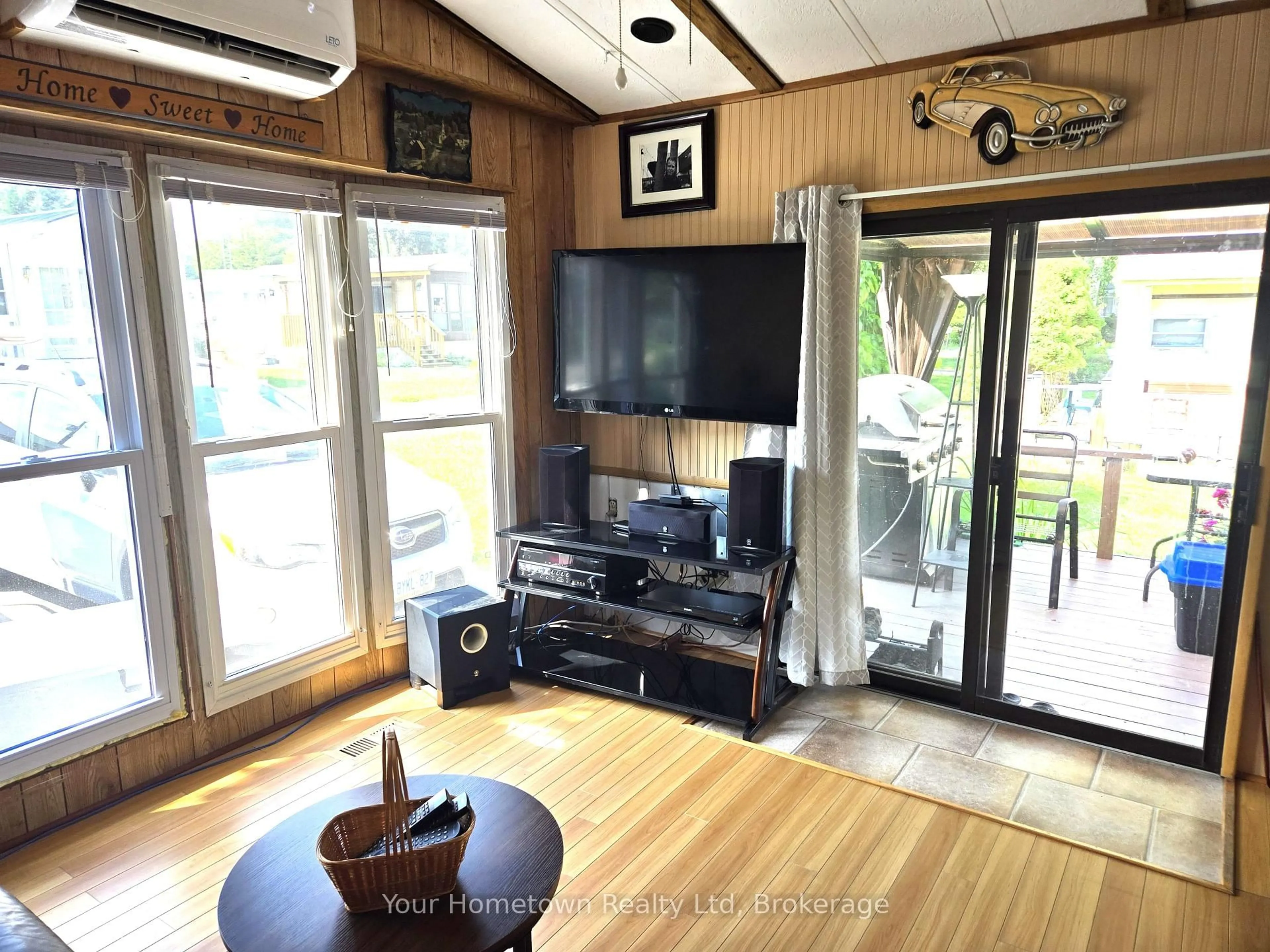 Unknown for 196 Beach Rd, Centre Wellington Ontario N1M 2W5