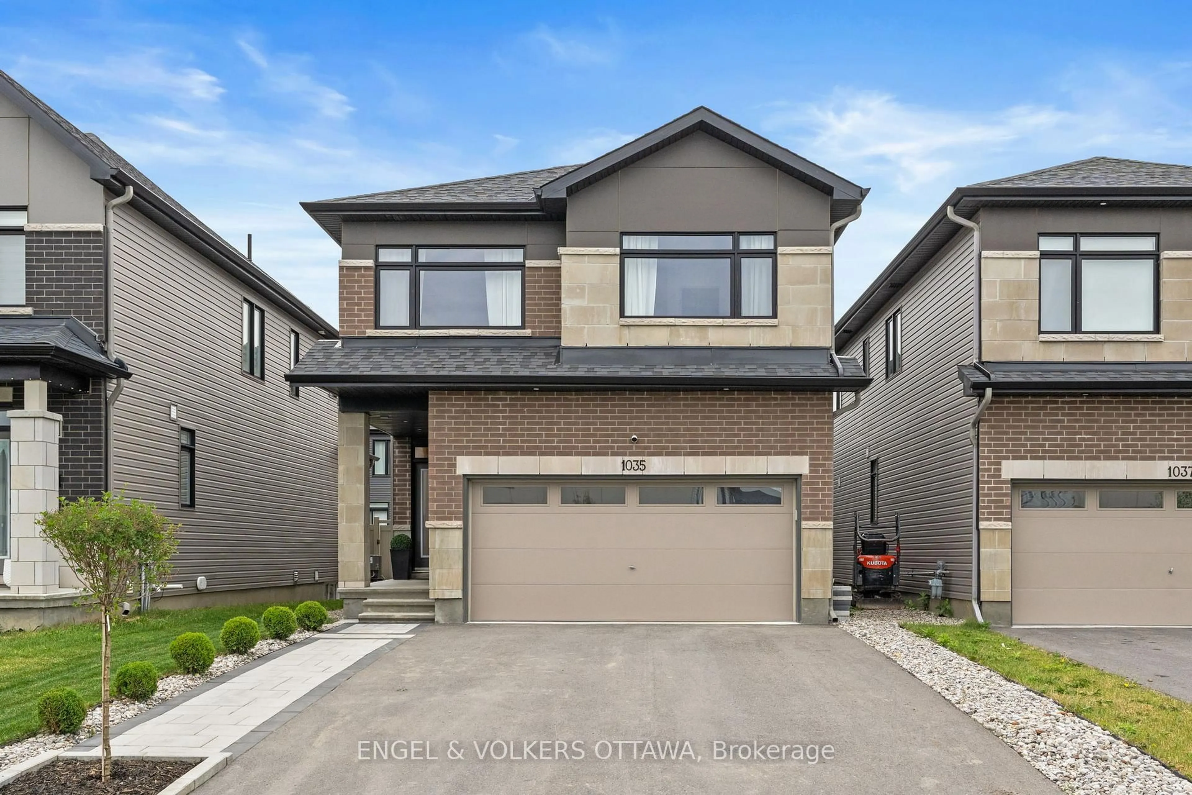Home with brick exterior material, street for 1035 Hydrangea Ave, Manotick Ontario K4M 0L4