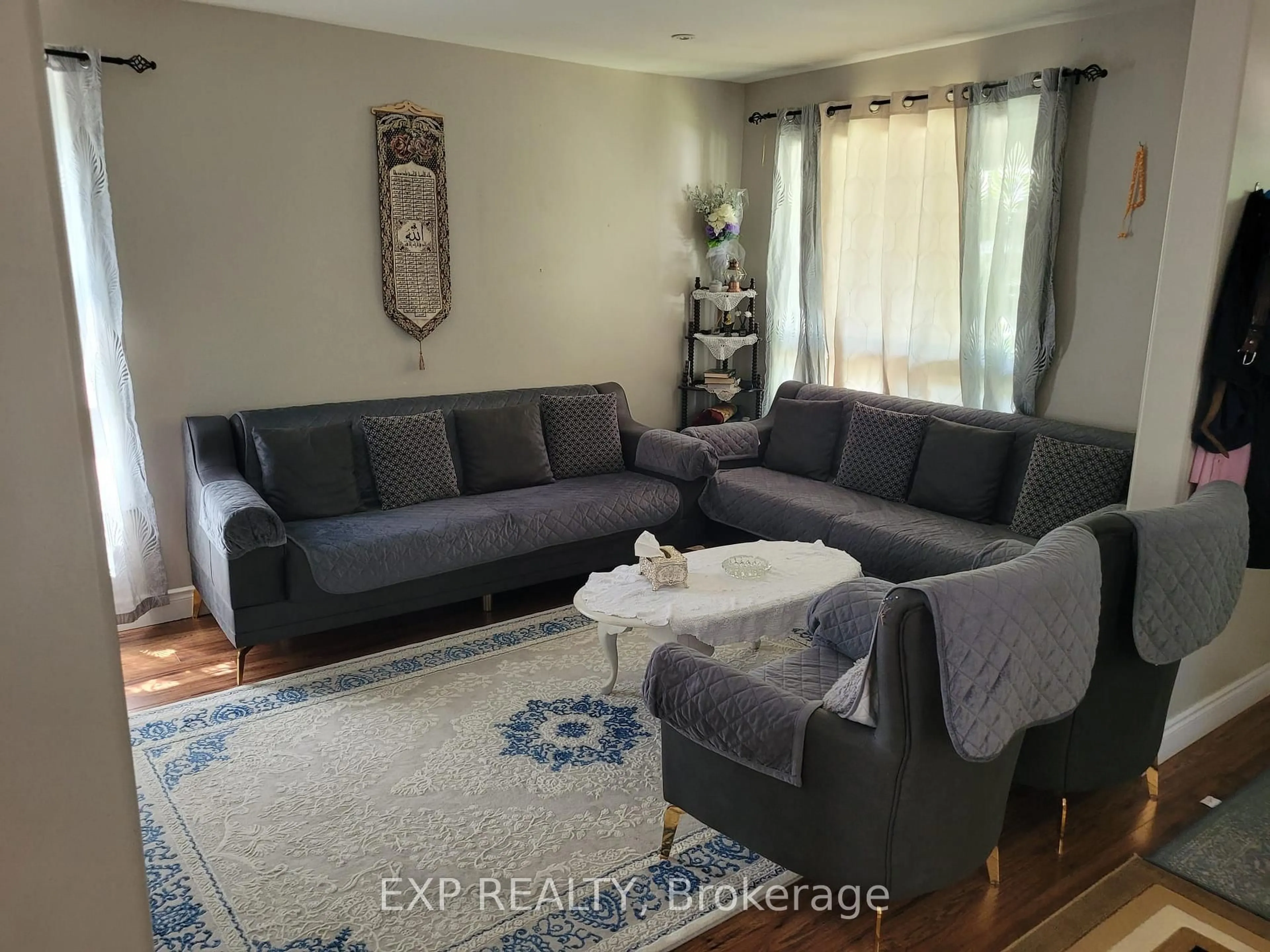 Living room with furniture, unknown for 768 Mckay Ave, Windsor Ontario N9B 2A1